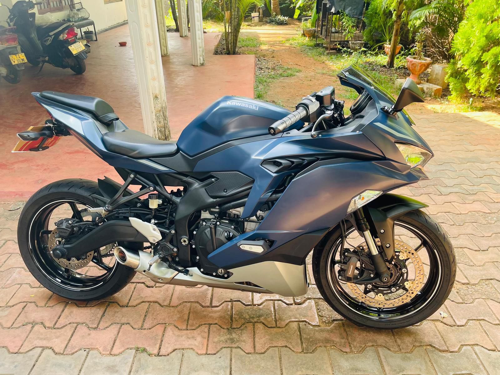 Kawasaki Ninja ZX250 Registered ලක්ශ 34.50/= Call - 0712921863