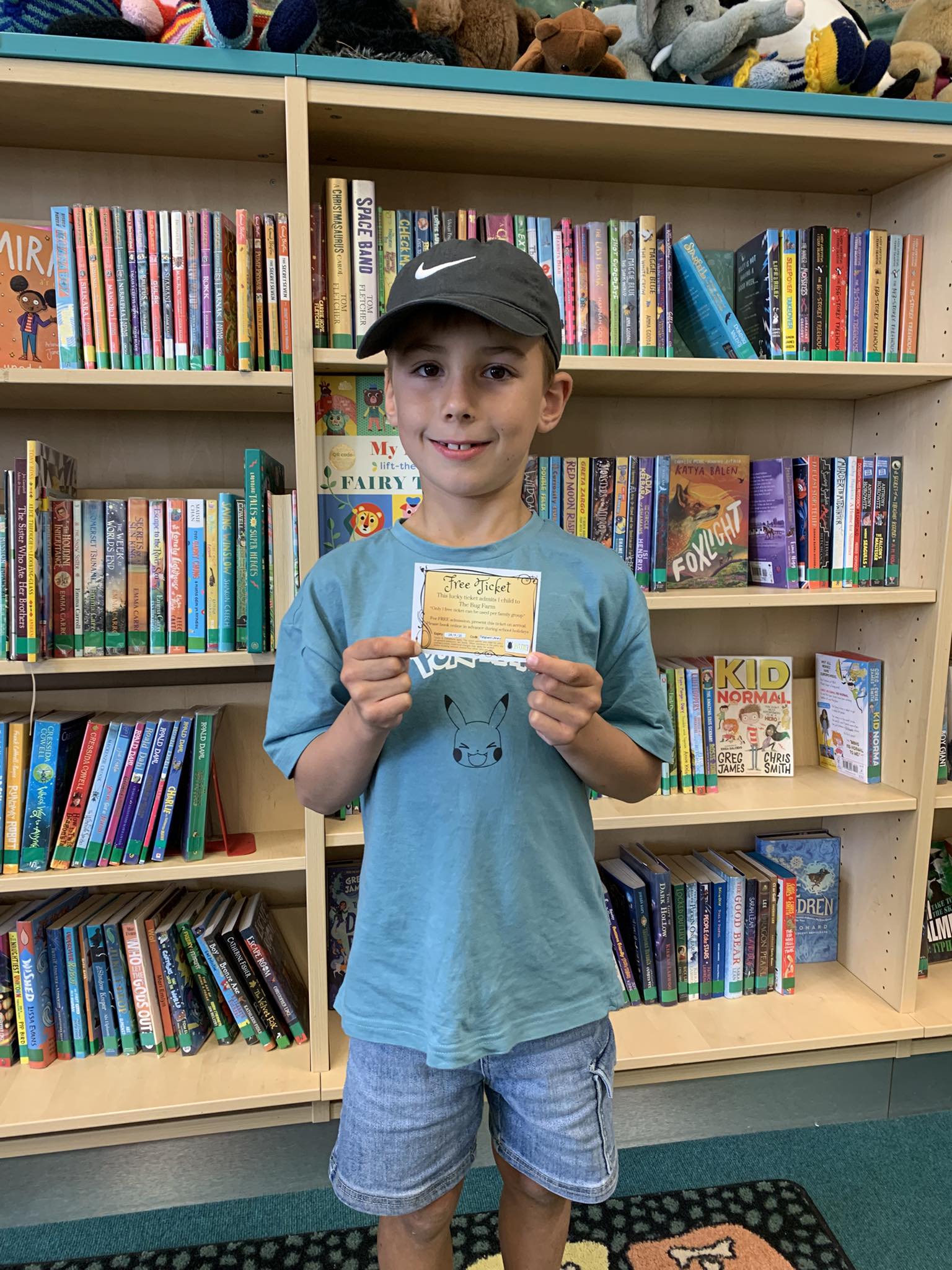 Llyfrgelloedd - Congratulations - our first golden ticket to Dr Beynon ...