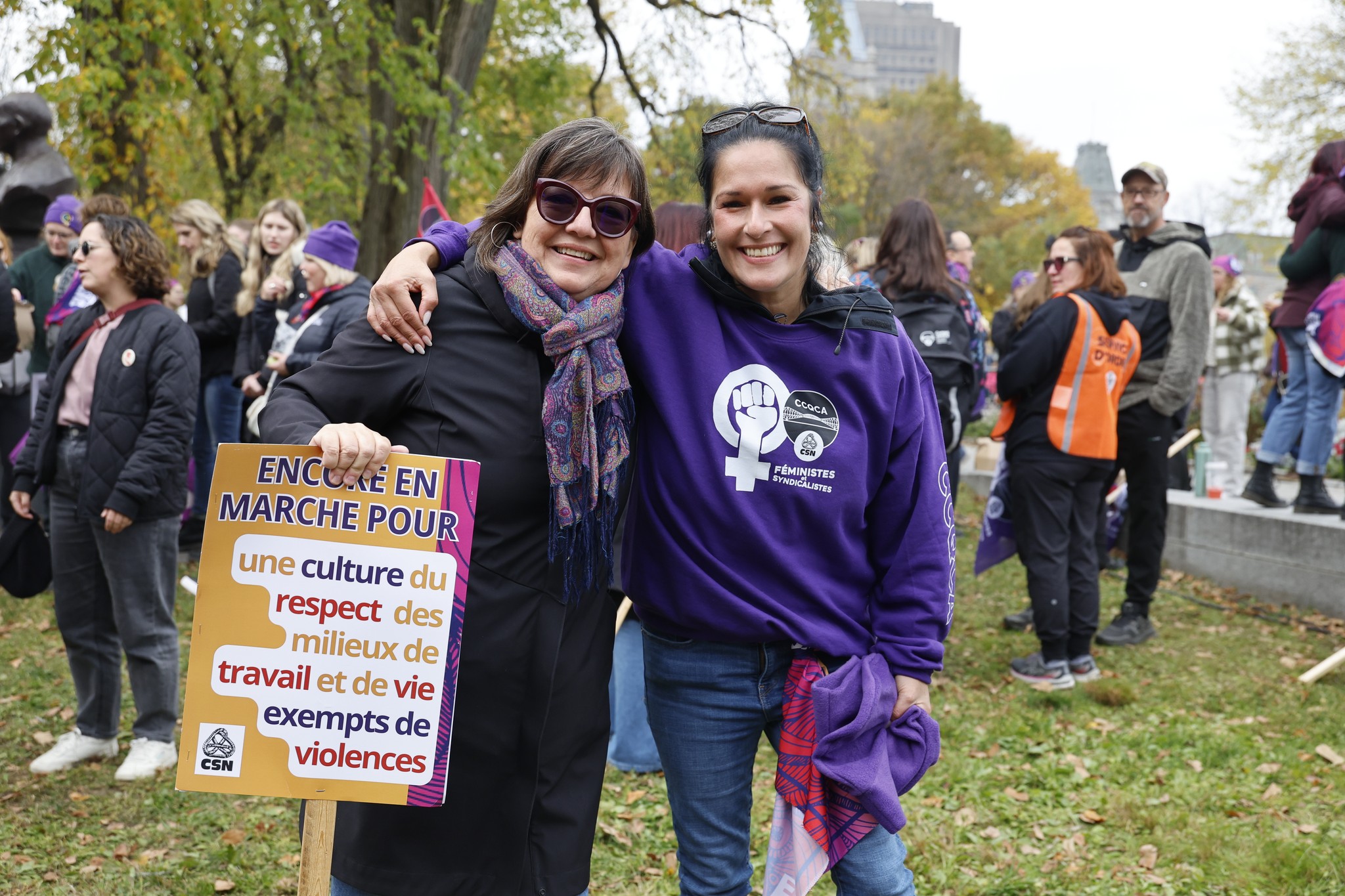 Conseil - Cortège CSN dans la Marche mondiale des femmes à Québec. Des ...