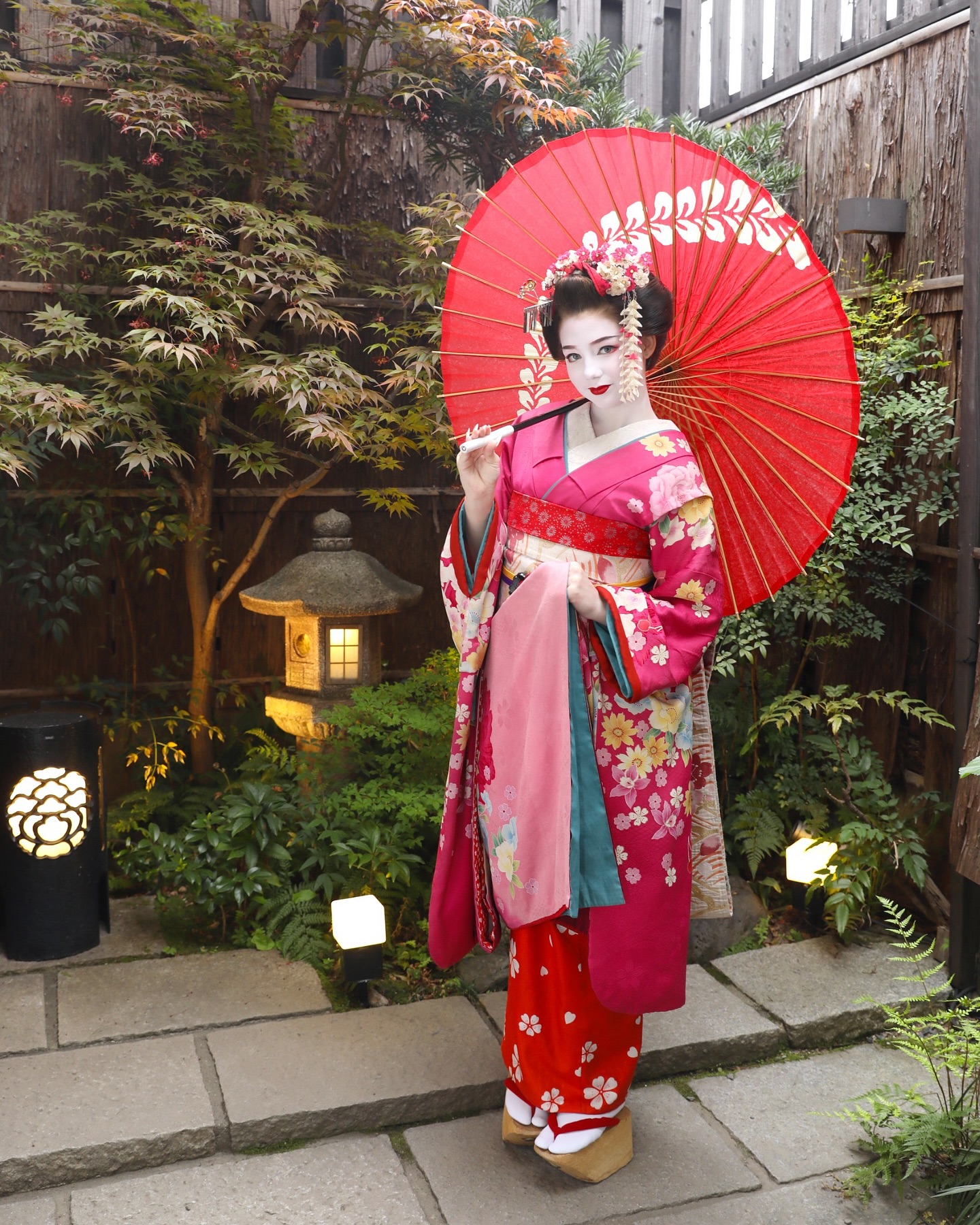 Geisha... - Geisha and Maiko make over experience in Kyoto AYA