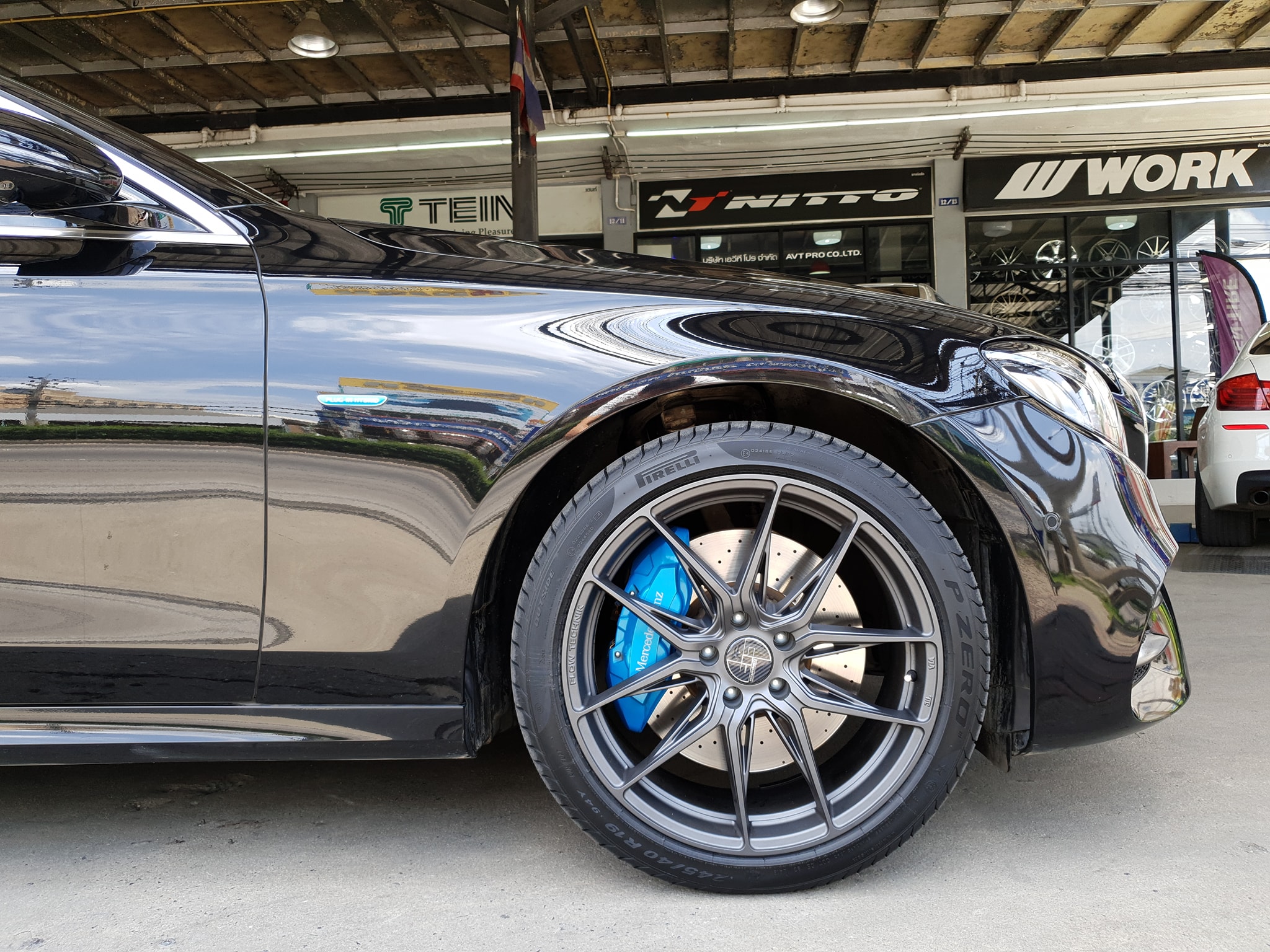 Mercedes-Benz (W213) E350e AMG on 305Forged Wheels FT113 19