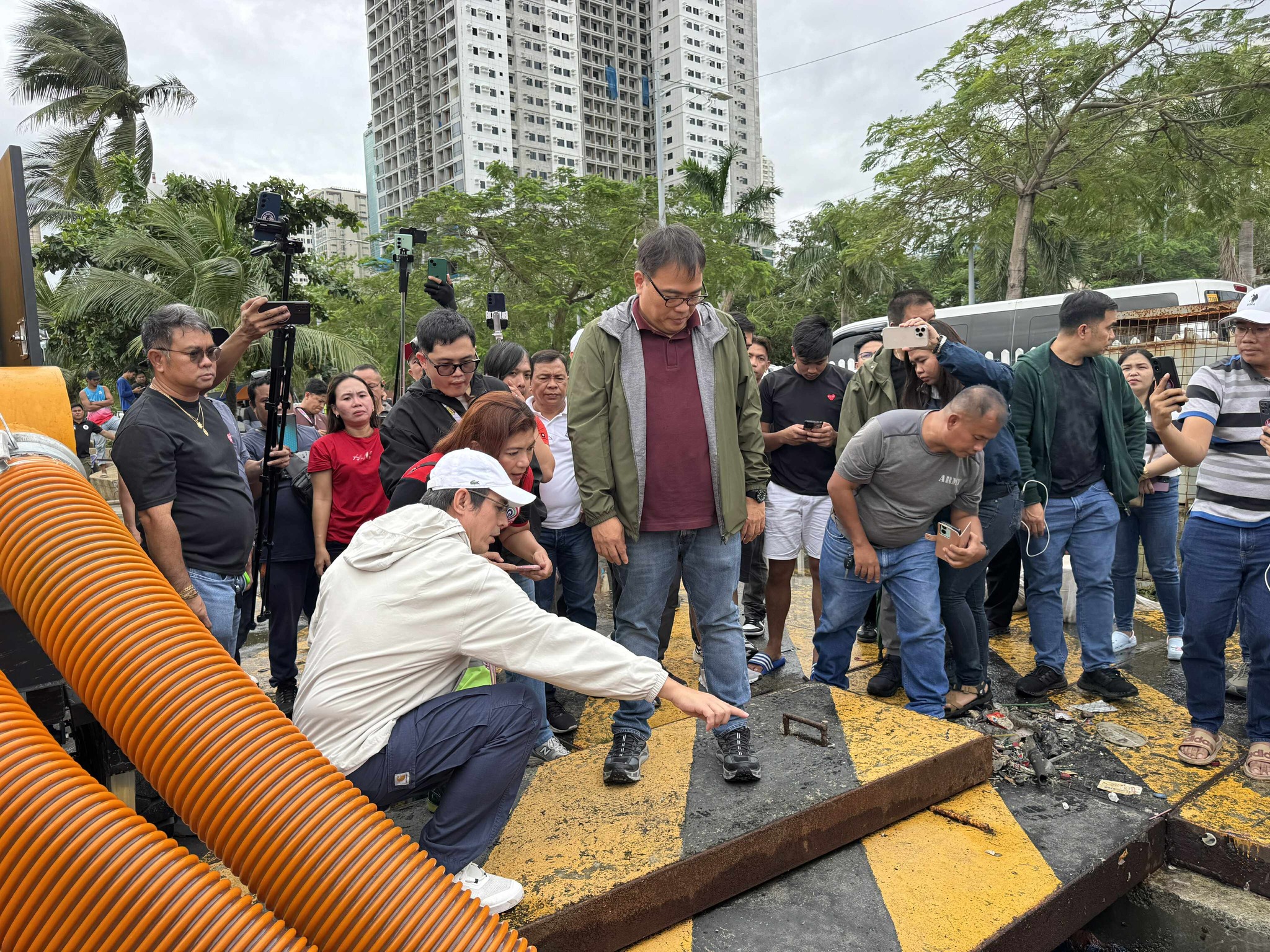 DZRH - WATCH: Nagsagawa ng inspeksyon si Manila City Mayor Isko Moreno ...