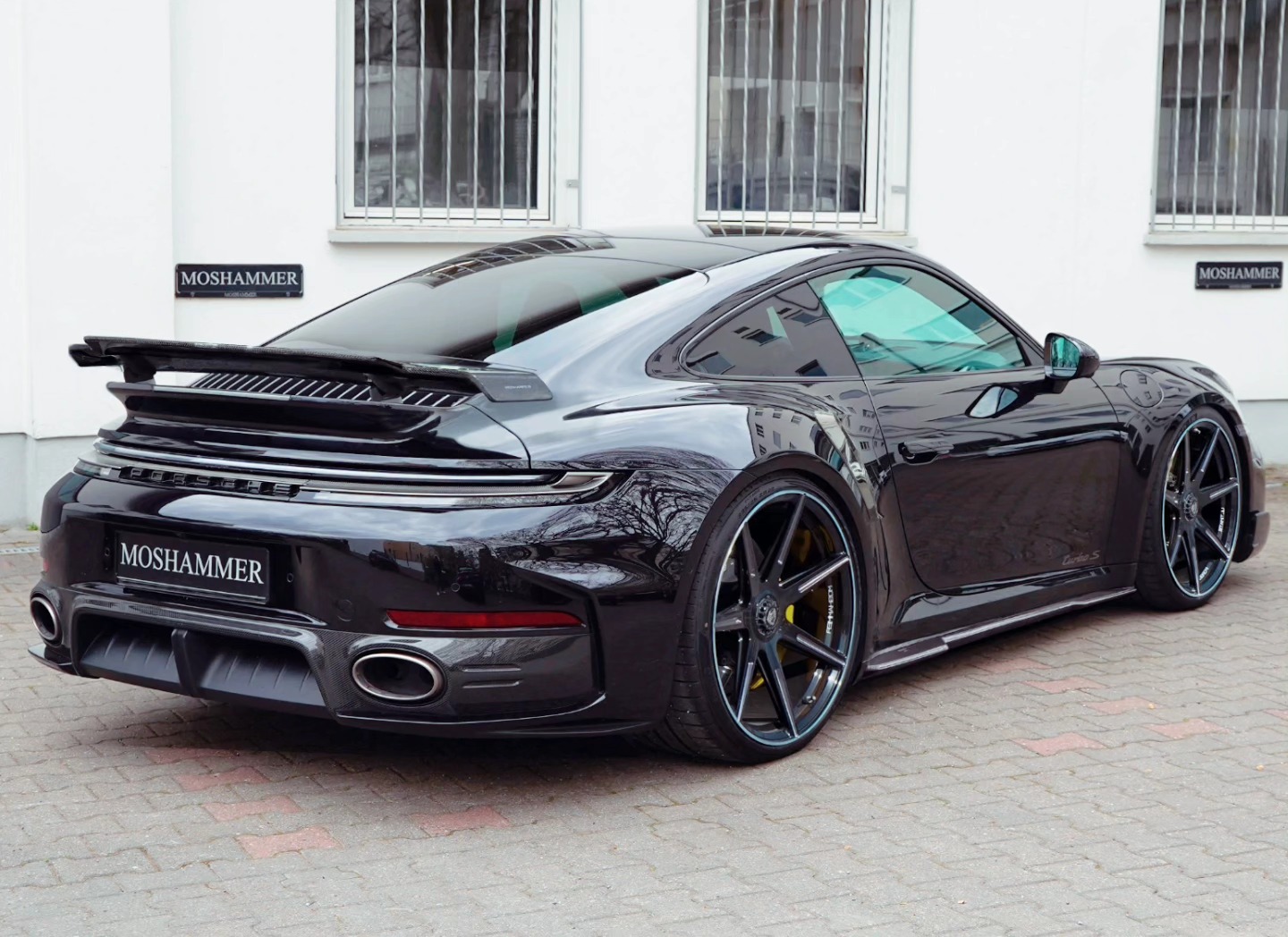 World's first 💥 Porsche 992.2 Turbo S refined with the MOSHAMMER