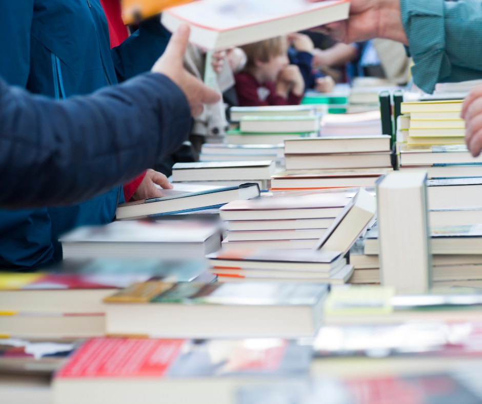 Ville - 📢 Vente de livres 📢 📆 Les 17, 18, et 19 octobre 📍 Bibliothèque ...