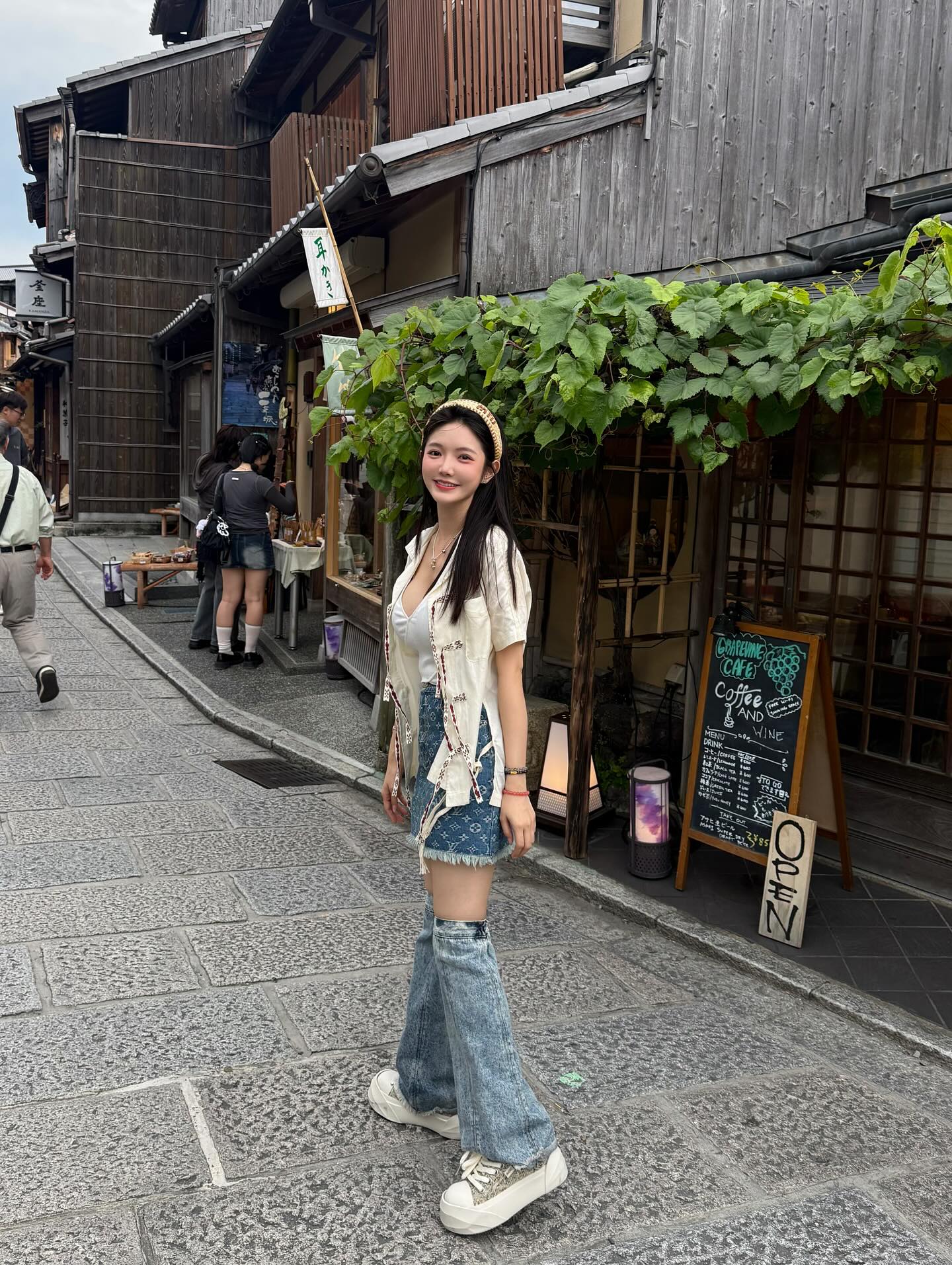 林妍柔 - 林妍柔 added a new photo.