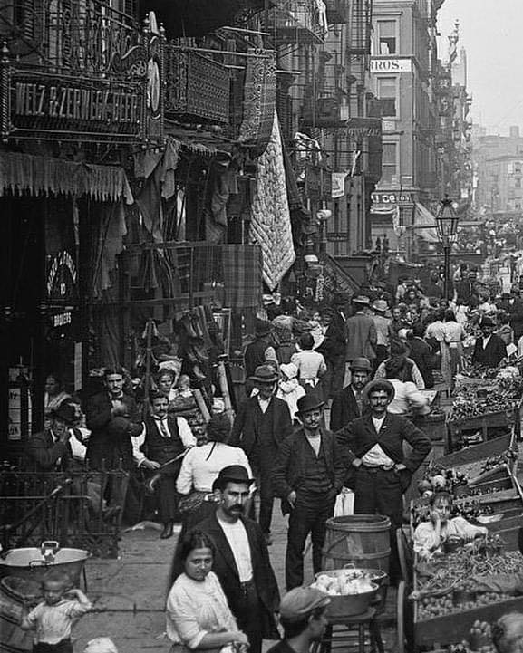 New - Mulberry Street, New York City (1900) | Facebook