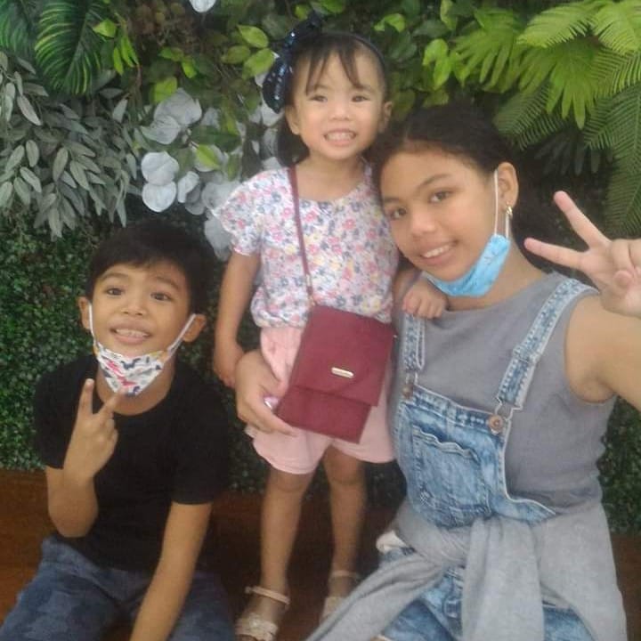 xhy's siblings | Antipolo