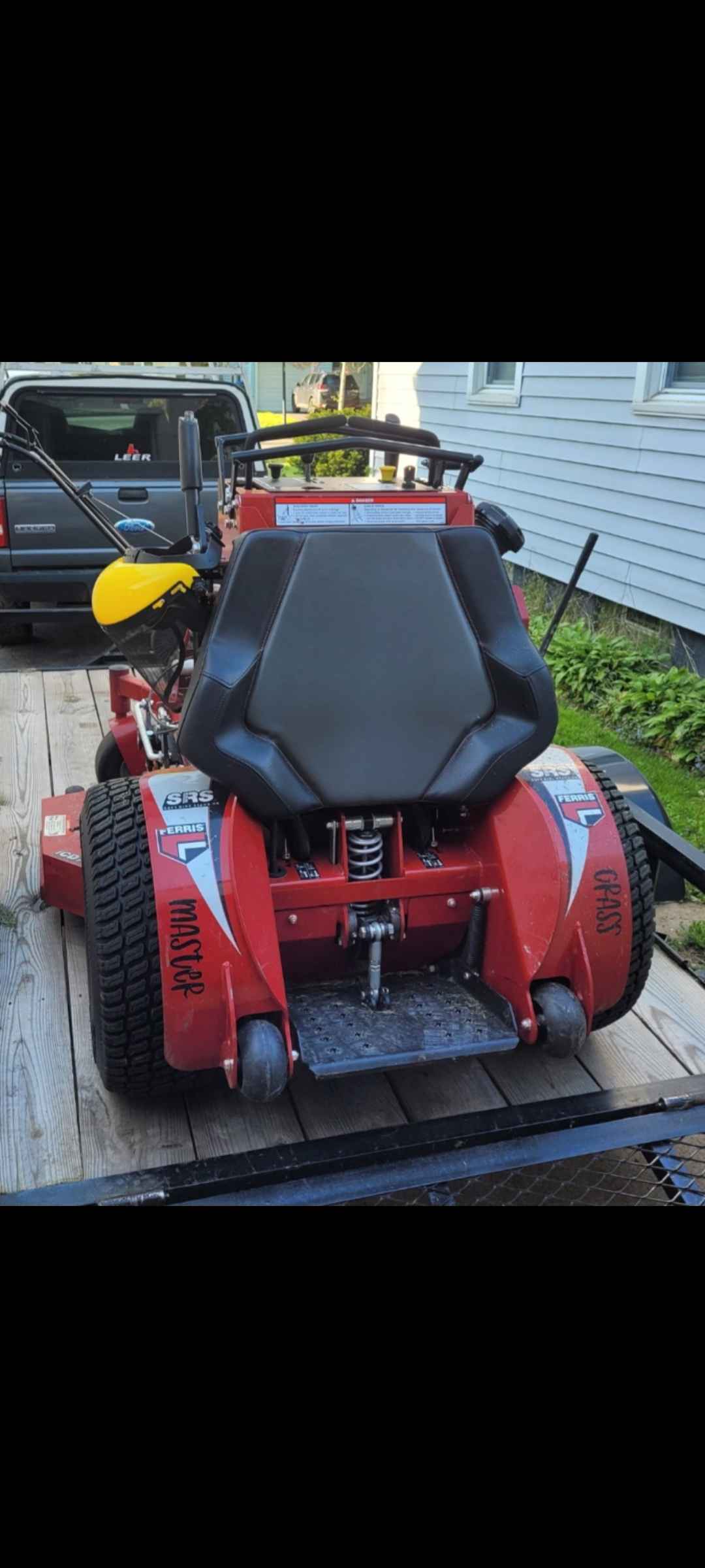 Ferris Z1 48 inch cut stand up zero turn. 225 hours. 23 hp Briggs ...