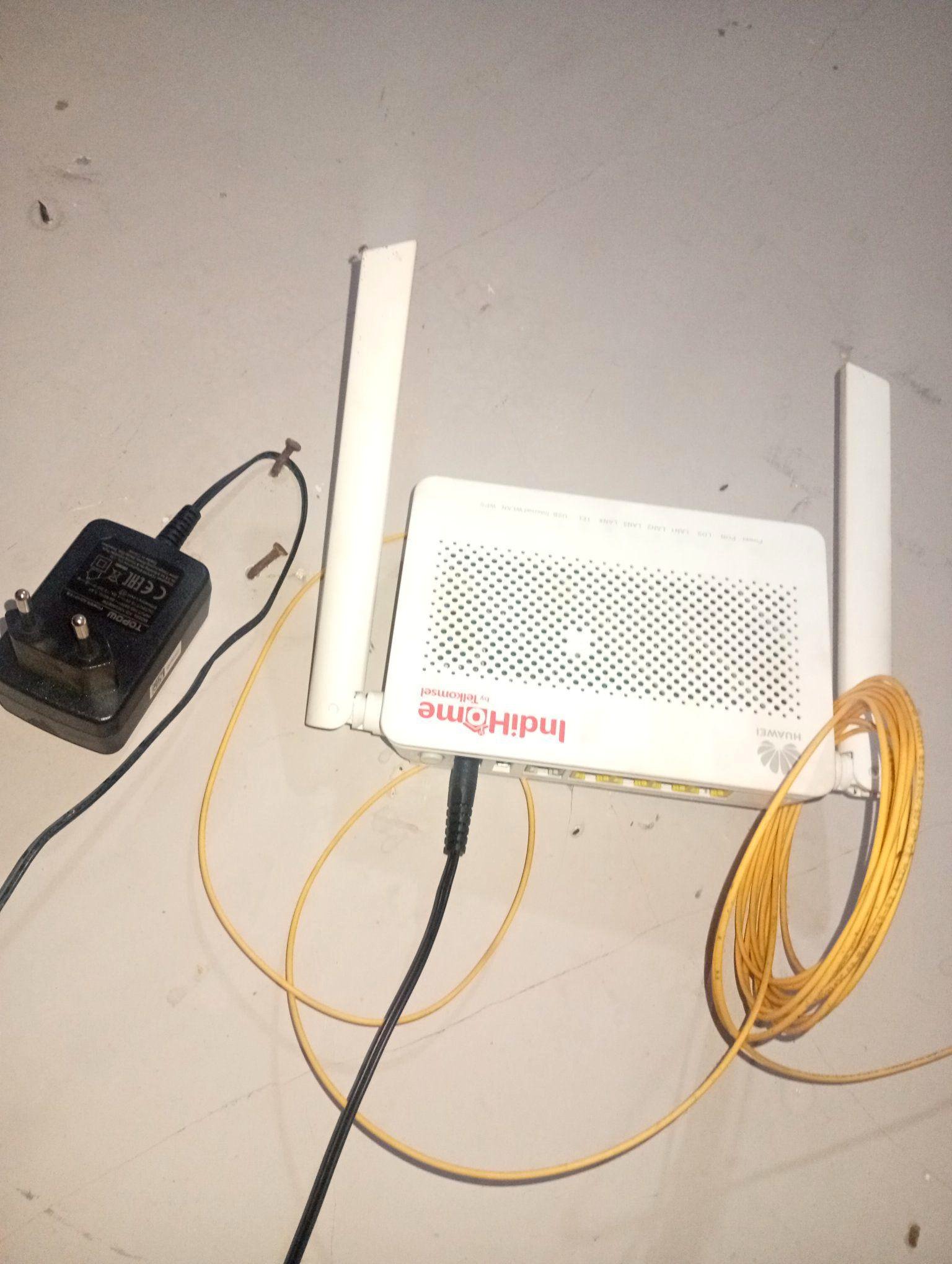 router wifi indihome - Bridges & Routers - Malang | Facebook ...