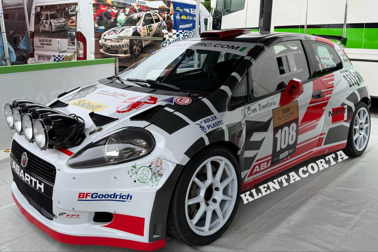 Modèle Réduit Fiat Punto S2000 Rally Condroz 2007 - IXO 1/43 - Neuf