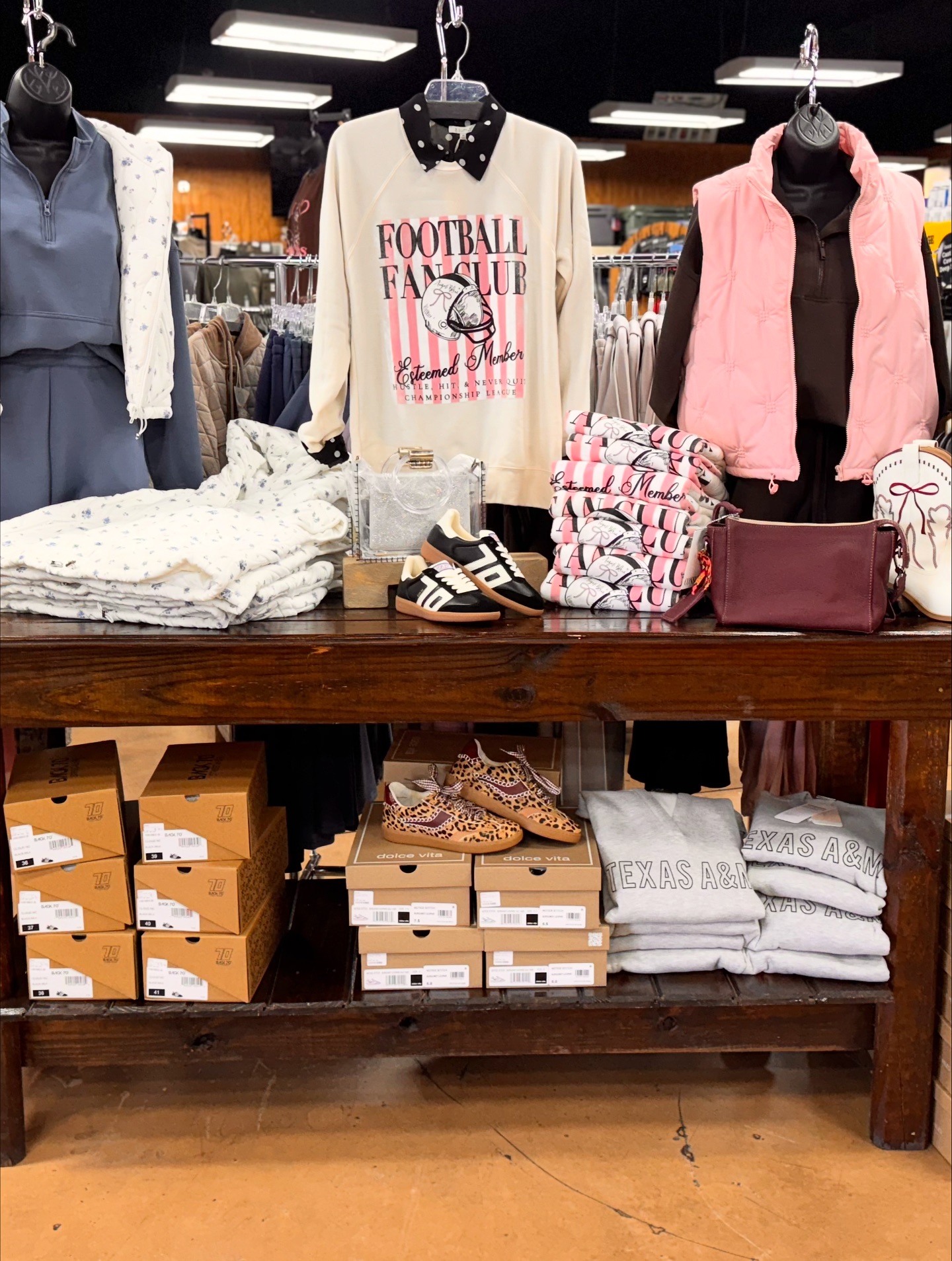Davis Country Store added a new... - Davis Country Store