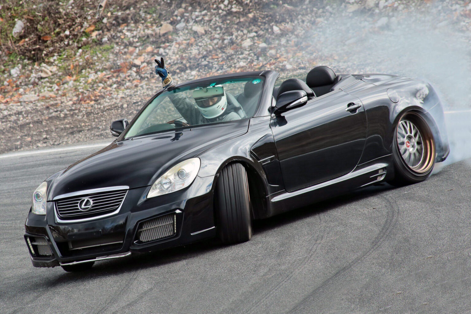 This Lexus SC430 (UZZ40) runs a supercharged 4.3L 3UZ-FE V8 