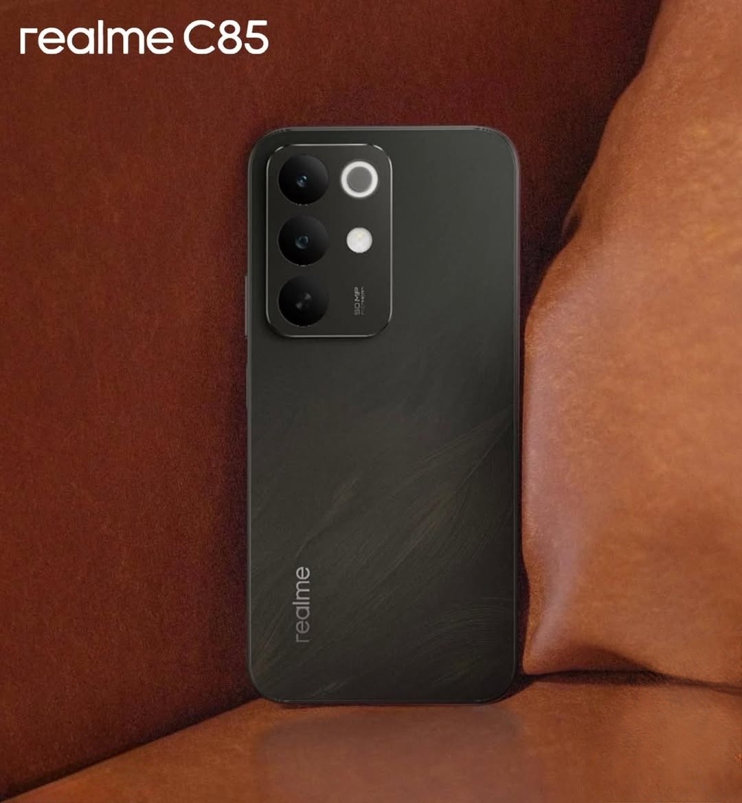Minimalism meets masterpiece. The Marble Black realme Note 60x
