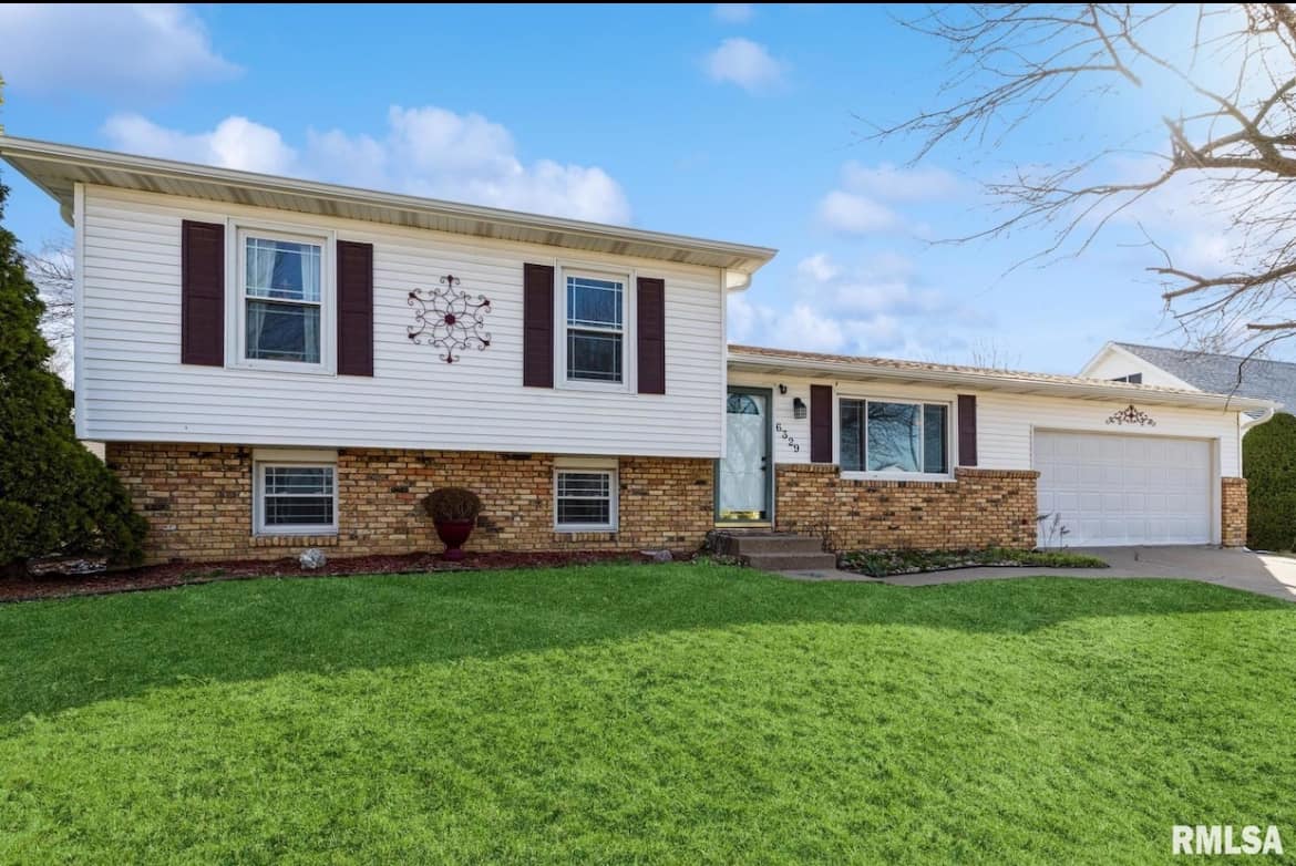 Brooke Hintze, Ruhl & Ruhl Realtors | Bettendorf IA