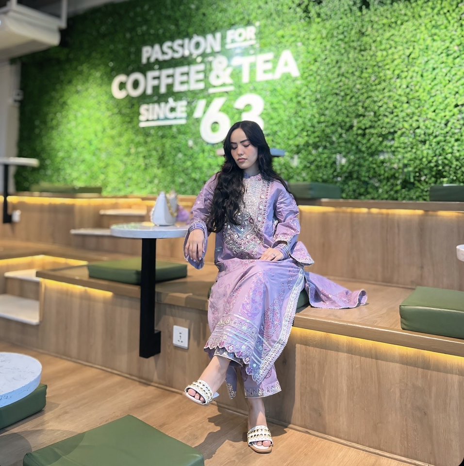 Farishta Raha فرشته رها