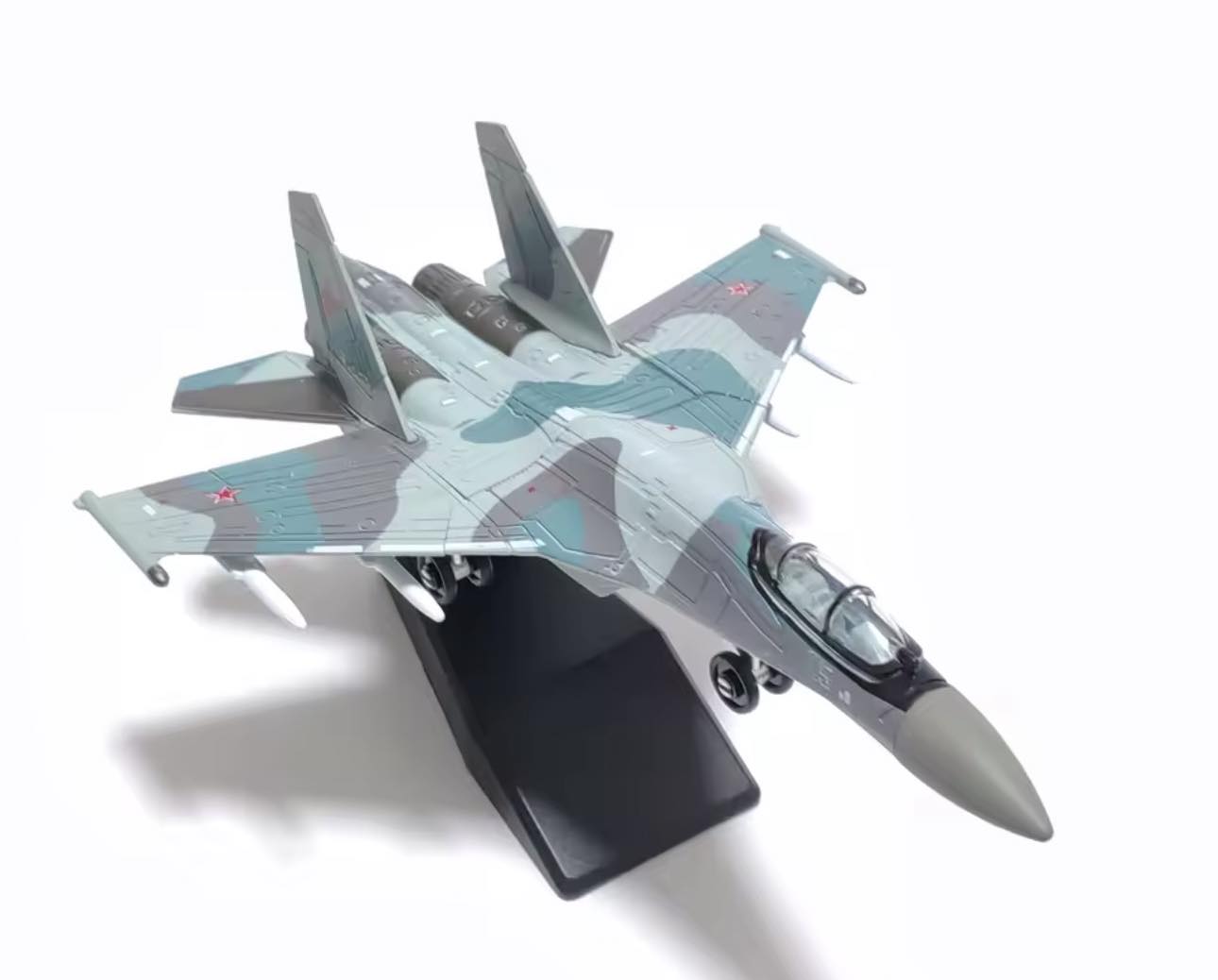 Maquette avion Sukhoi SU-35 militaire métal 1/100 avec socle d'exposition
