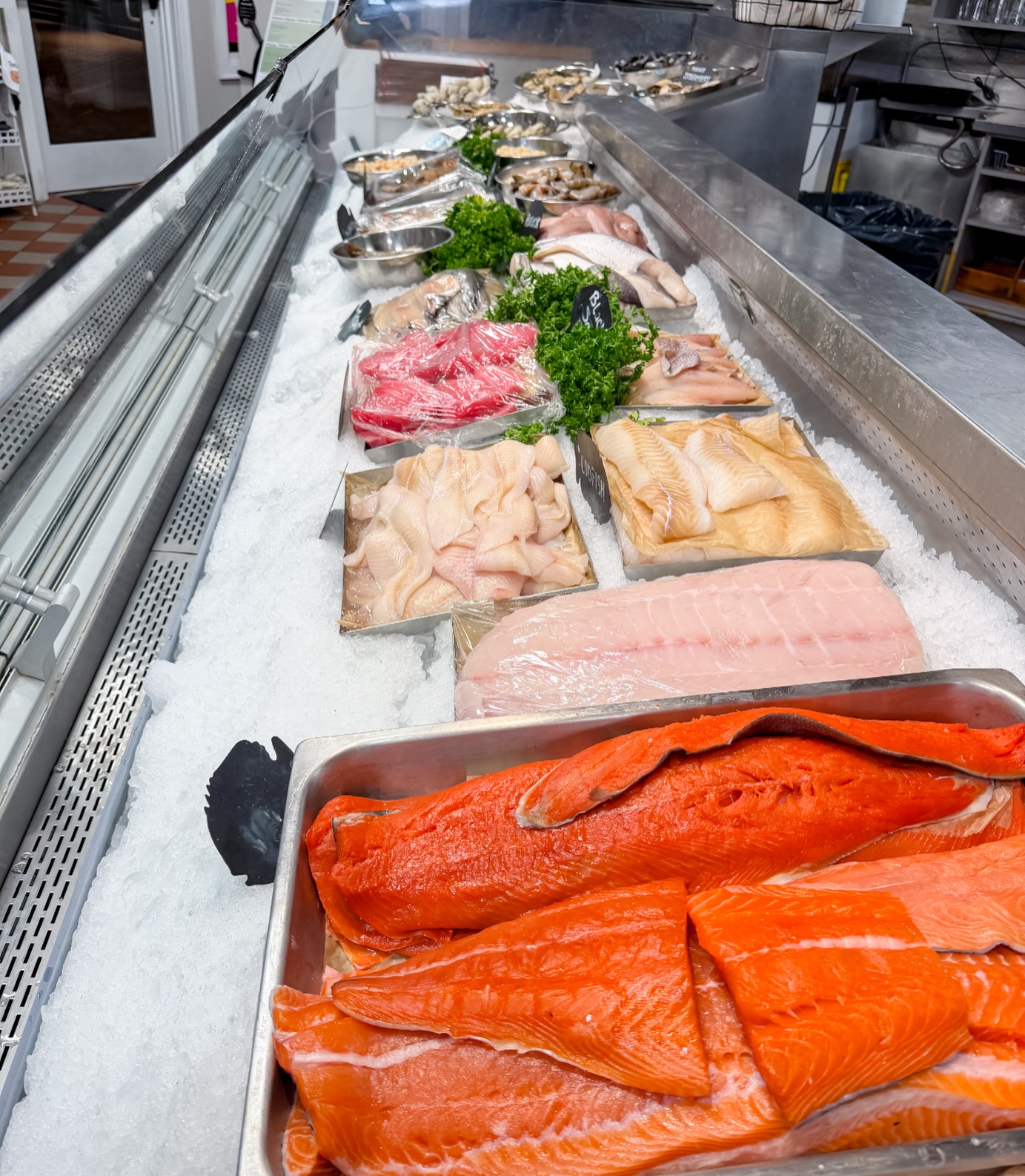 Flanders Fish Market | East Lyme CT