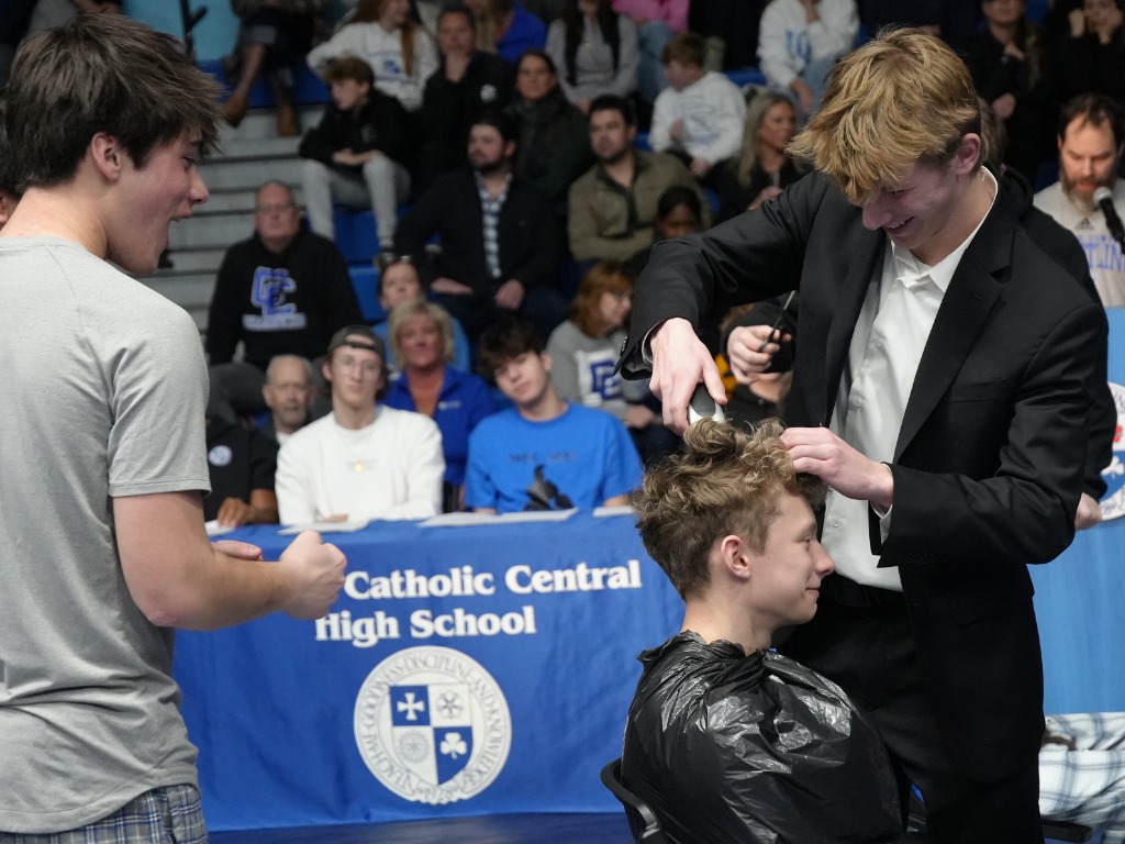 Detroit Catholic... - Detroit Catholic Central High School