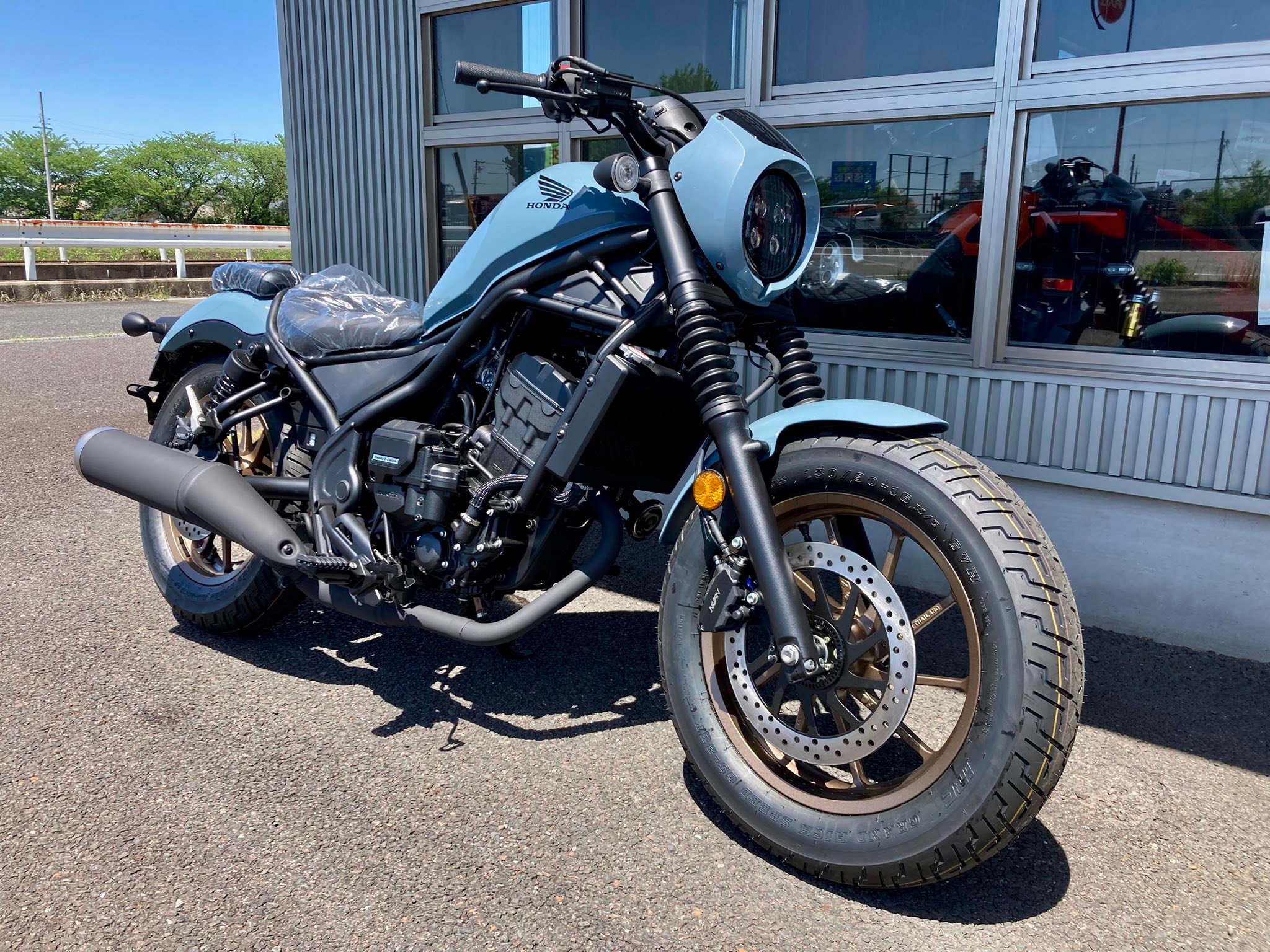 HONDA Rebel 250 S Edition E-Clutchの『パールカデットグレー』入荷