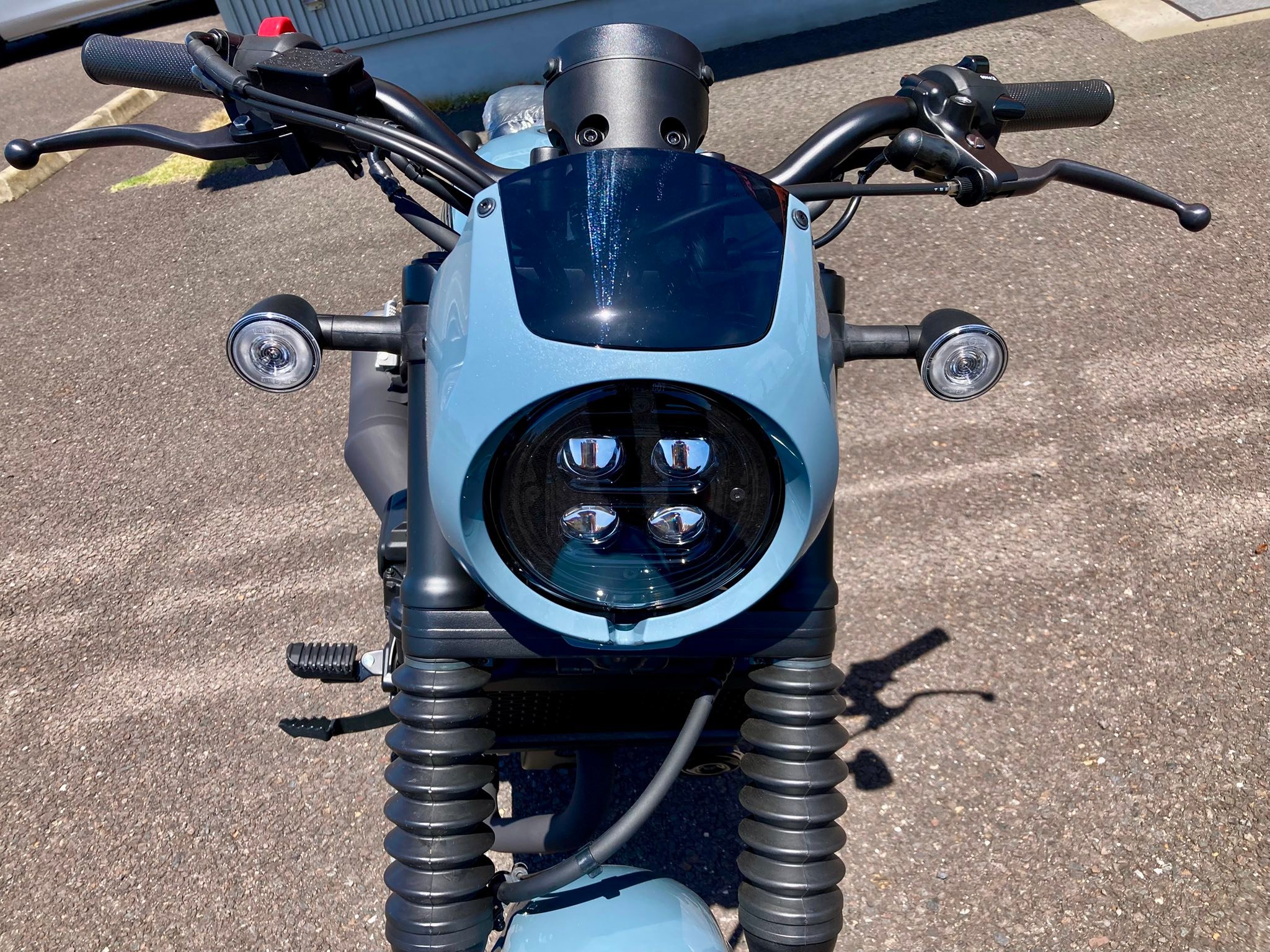 HONDA Rebel 250 S Edition E-Clutchの『パールカデットグレー』入荷