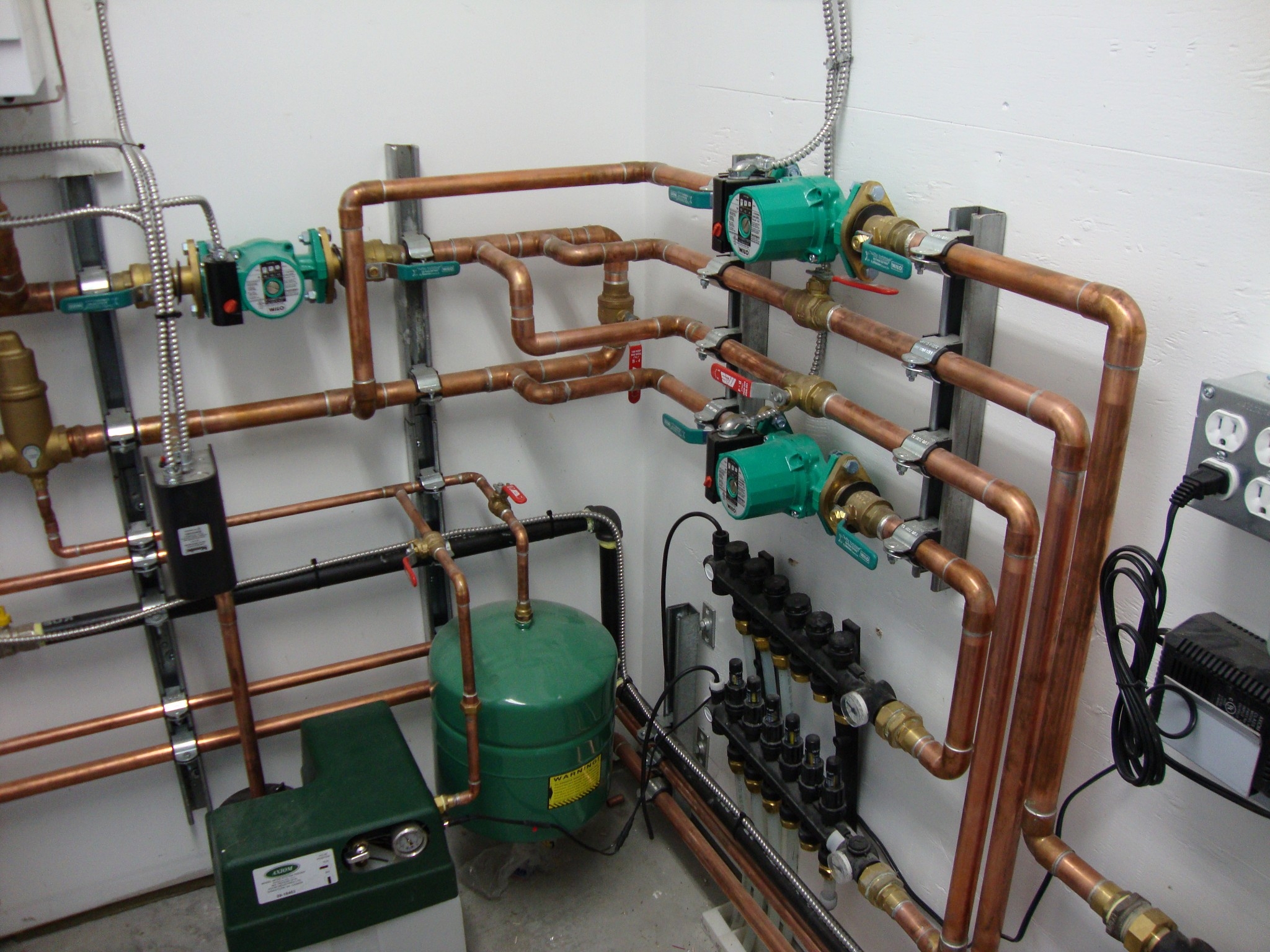 Best HD Pictures about  Comfy Kozy Heating Cooling Plumbing  with No AI Images