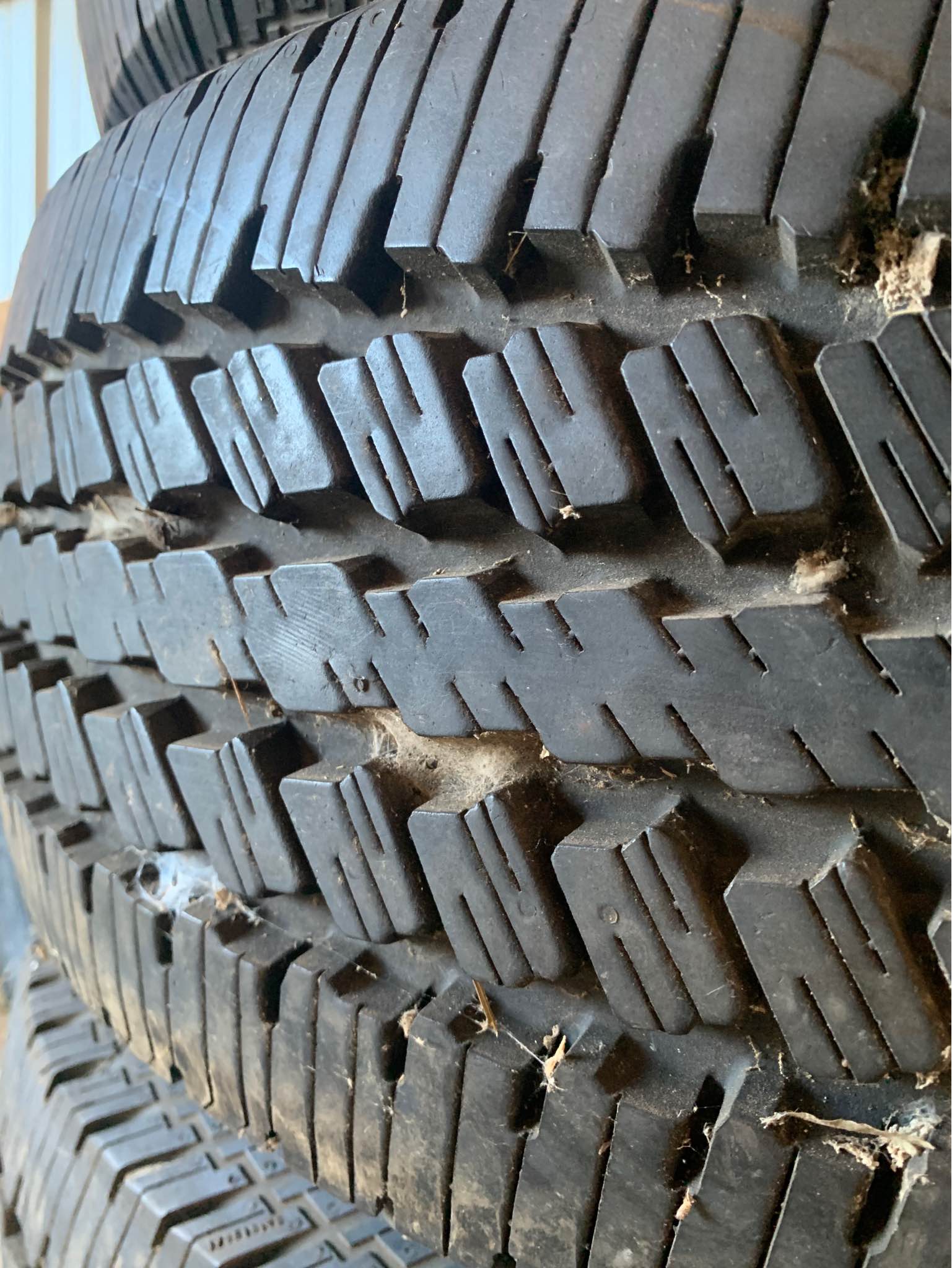 LT 275 65 R18 Continental Contitrac Load Range E Tires - Car Wheels ...