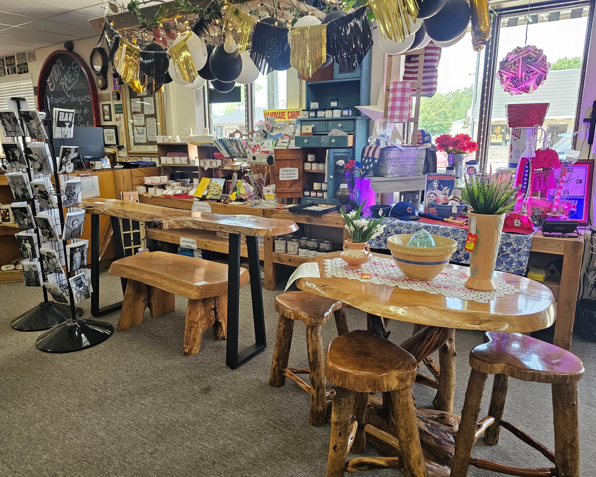 Emma Rae's Antiques &... - Emma Rae's Antiques & Uniques