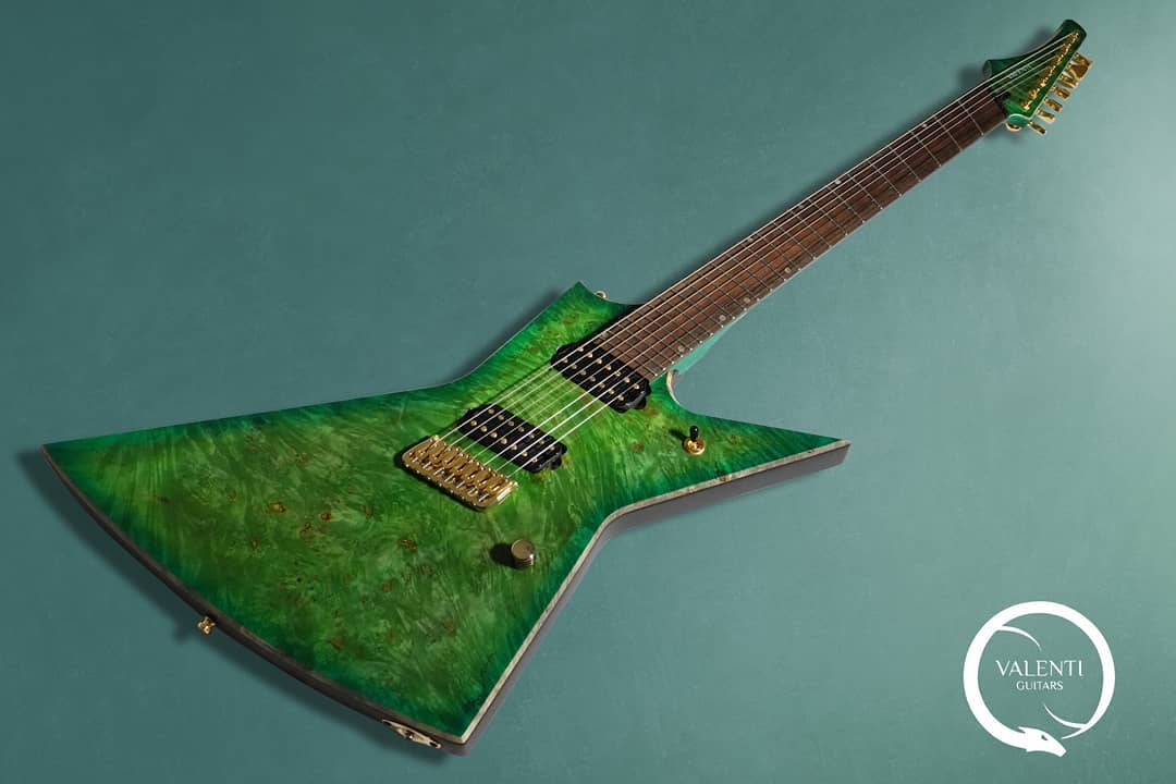 Valenti Guitars 7弦エクスプローラー超レアハイエンド Valenti Guitars Explorer type 7 String Multiscale. Pics Via