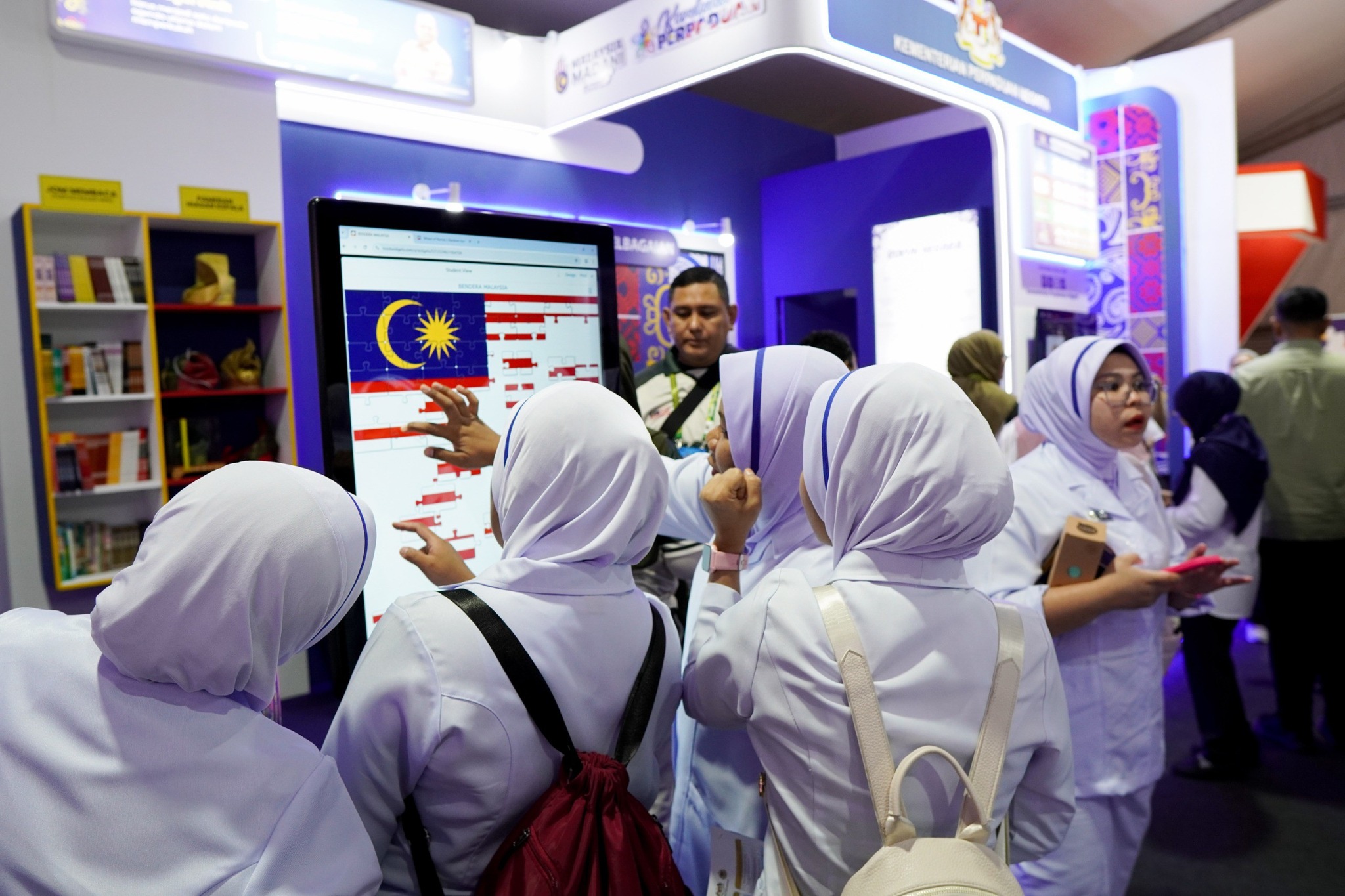 Perpustakaan Negara... - Perpustakaan Negara Malaysia