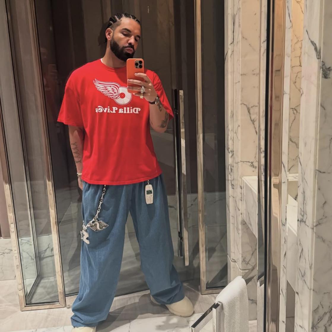 HipHop Wave - Drake with a new selfie 🤳 | Facebook