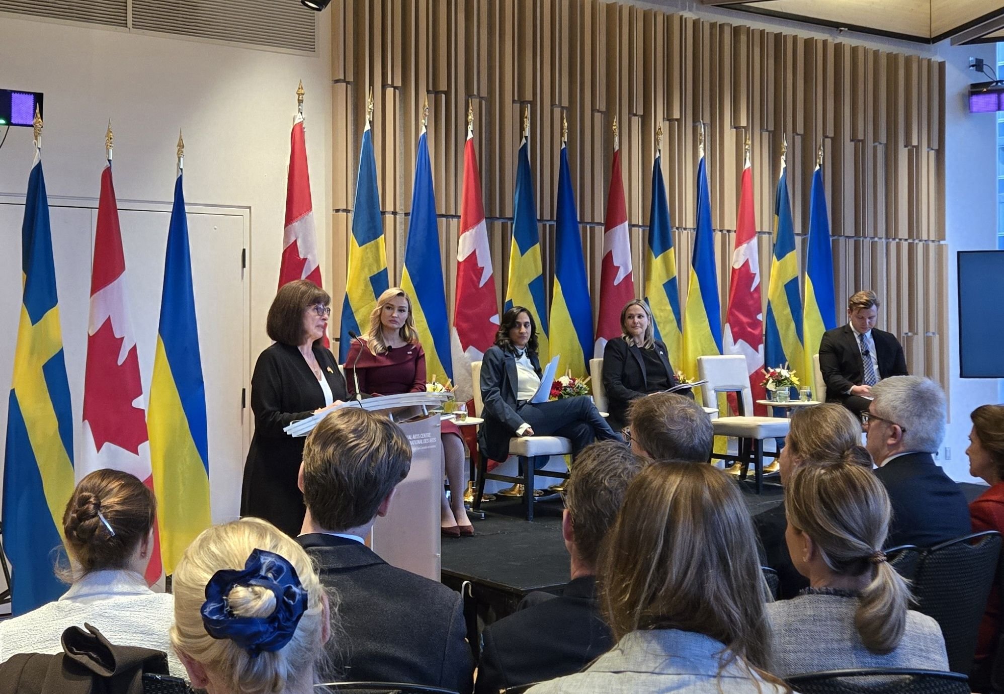 UCC National... - UCC National - Ukrainian Canadian Congress