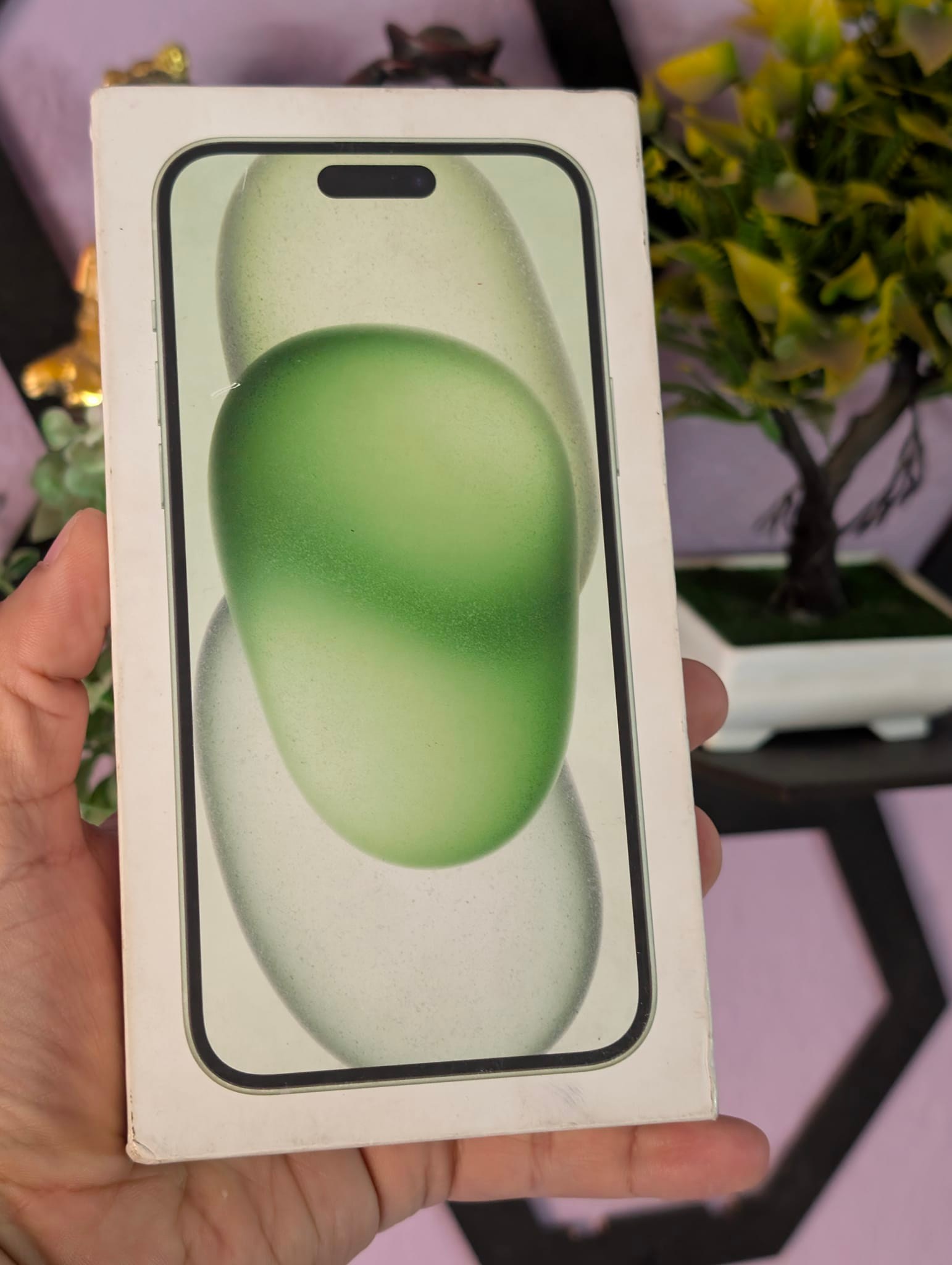 APPLE IPHONE 15 PLUS 128gb green COLOR SEALED PACK NONACTIVE WITH 