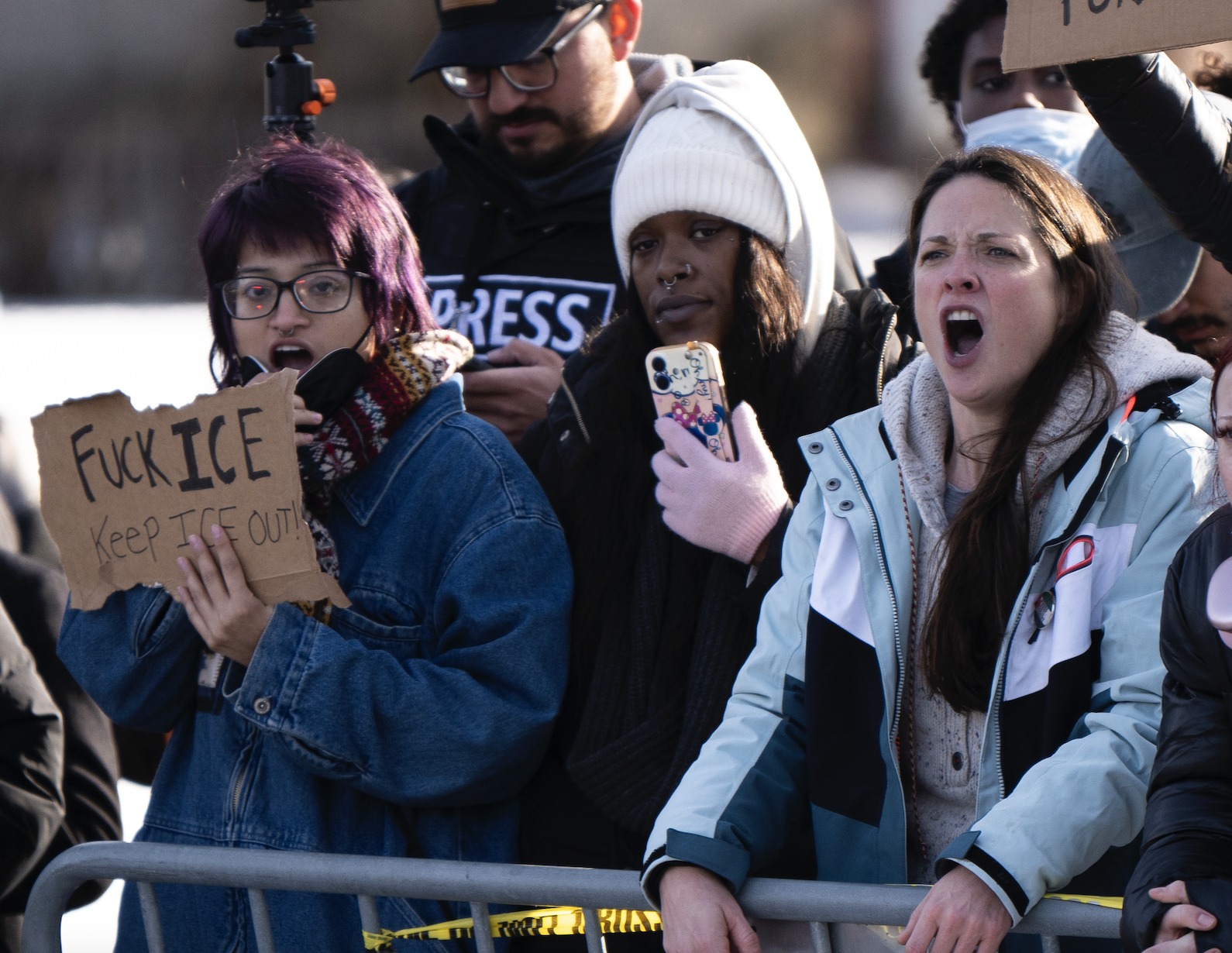 🚨 Minneapolis protesters yell at police... - The Daily Caller | Facebook