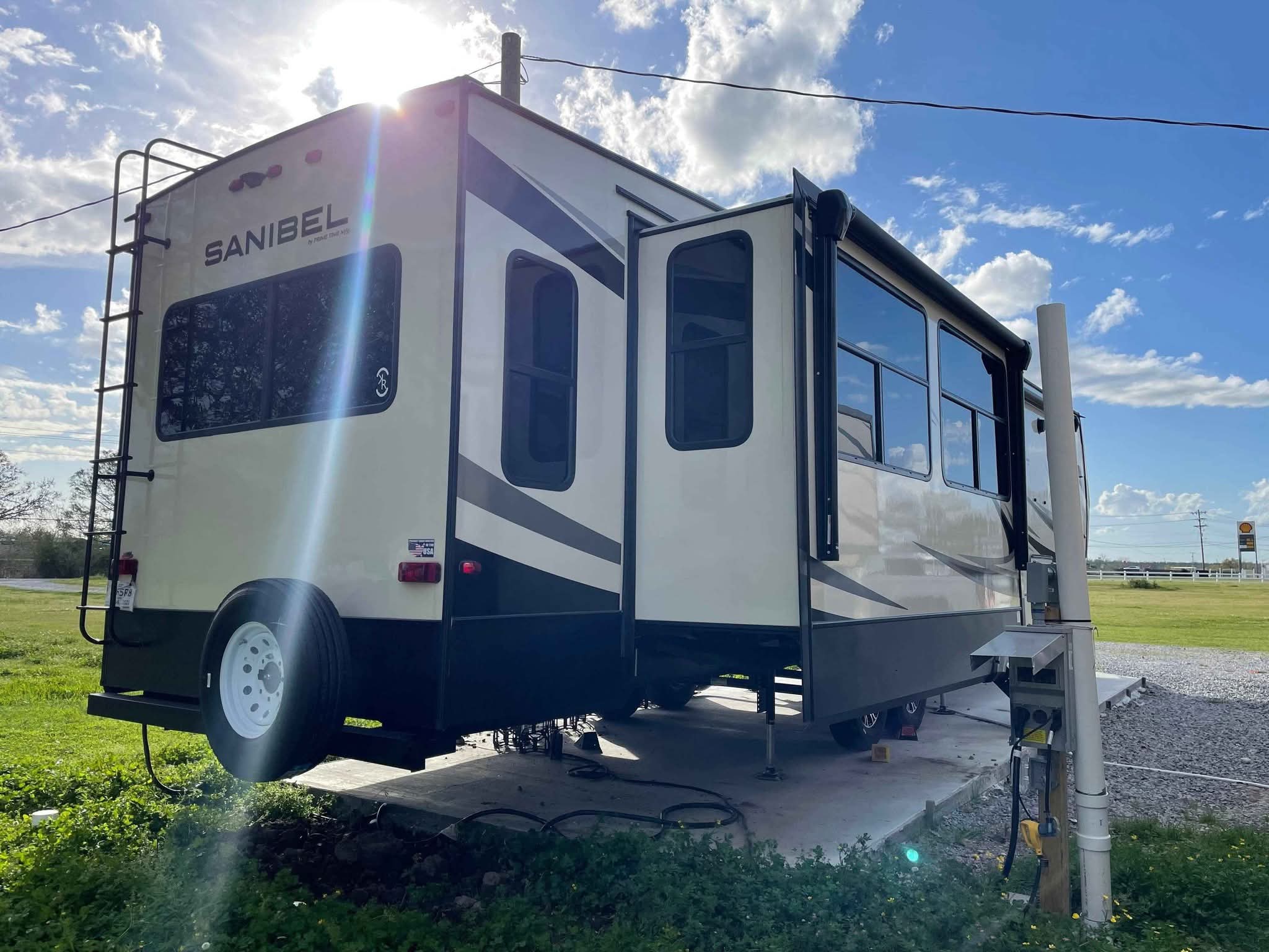 2021 sanibel wide body 5th wheel camper - RVs & Campers - Houma ...