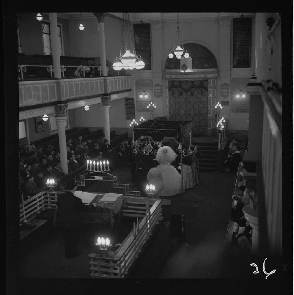 Hackney - Brenthouse Road synagogue, Hackney (R2493) This photograph ...