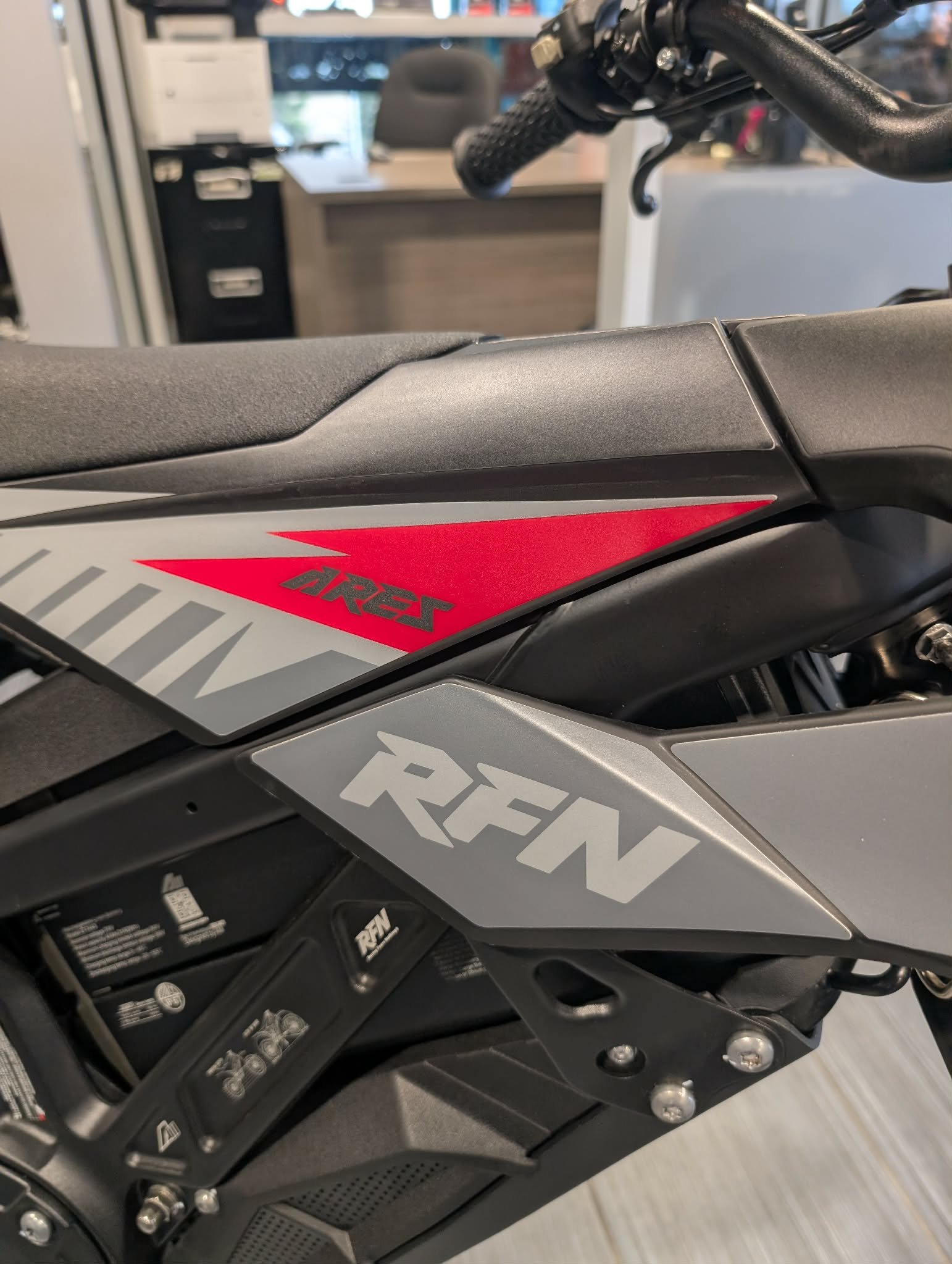 2026 Apollo RFN ARES neuf 0km ( plaqué scooter 49cc légal sur route ...