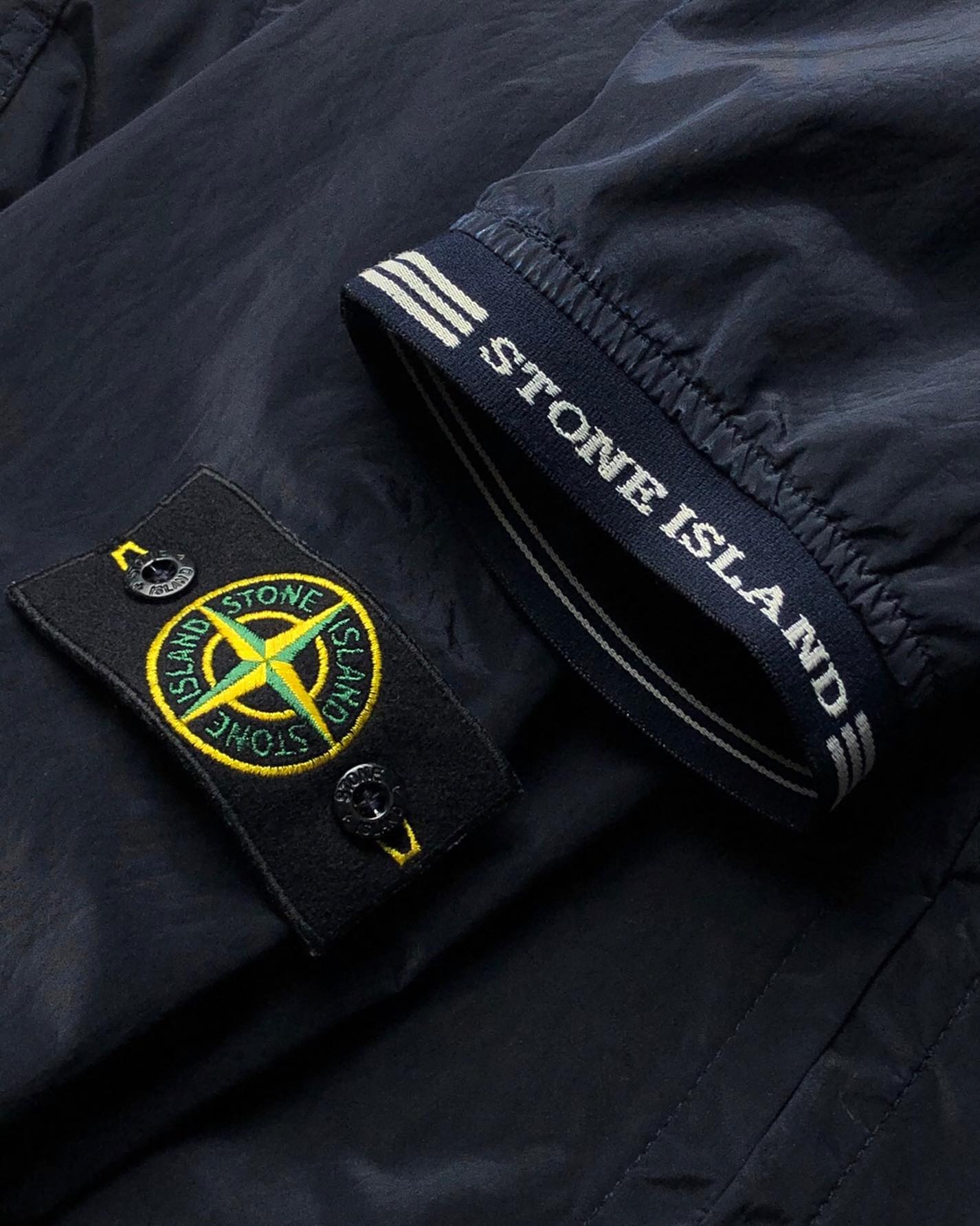 Online now: AW/05 Stone Island Nylon metal jacket, with marina 