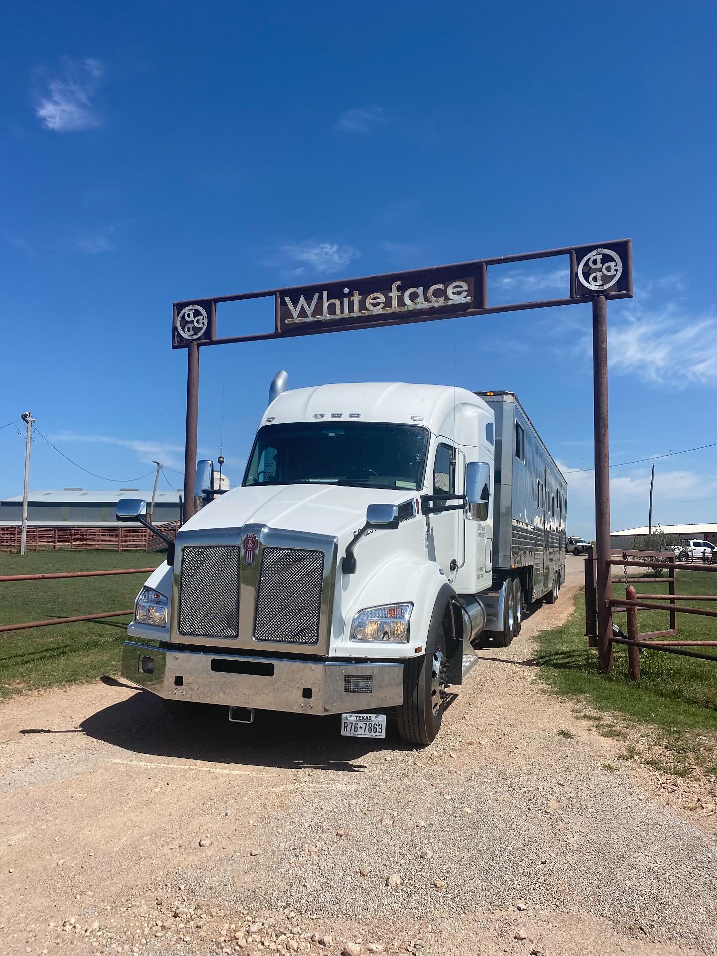 Equine Express,NA INC