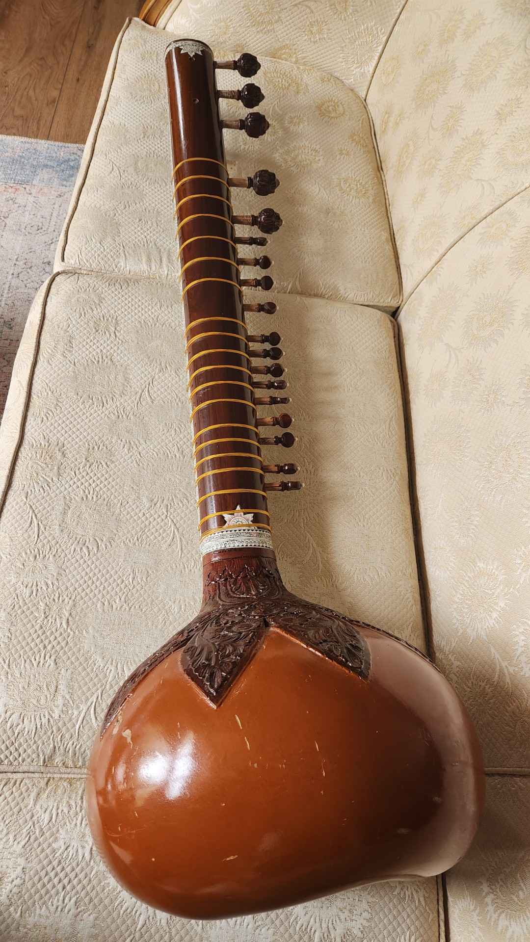 SItar with hard case! - Folk & World Stringed Instruments - Vernon ...