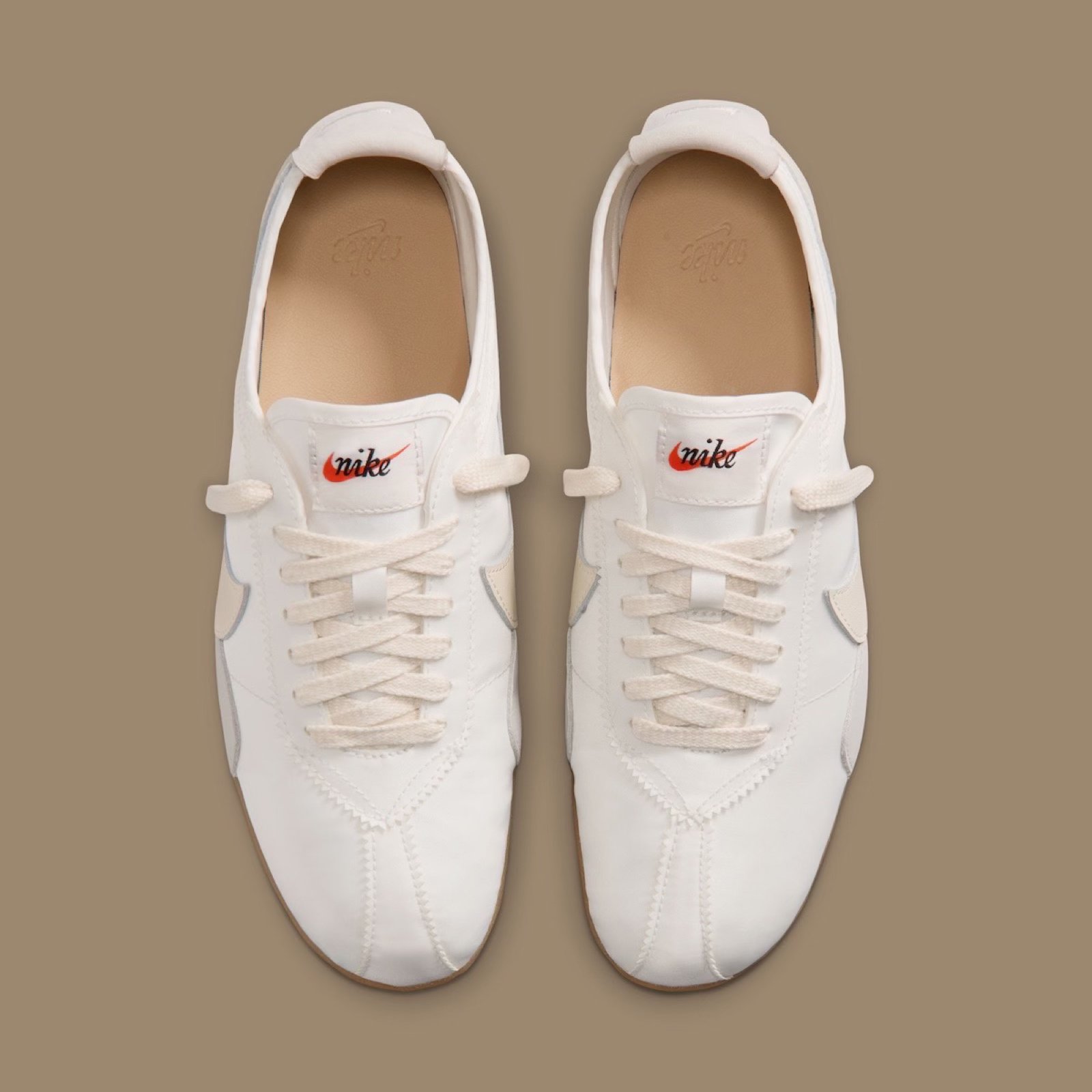 OFFICIAL PHOTOS: Nike Moon Shoe OG “Summit White” 🏃 RELEASE INFO