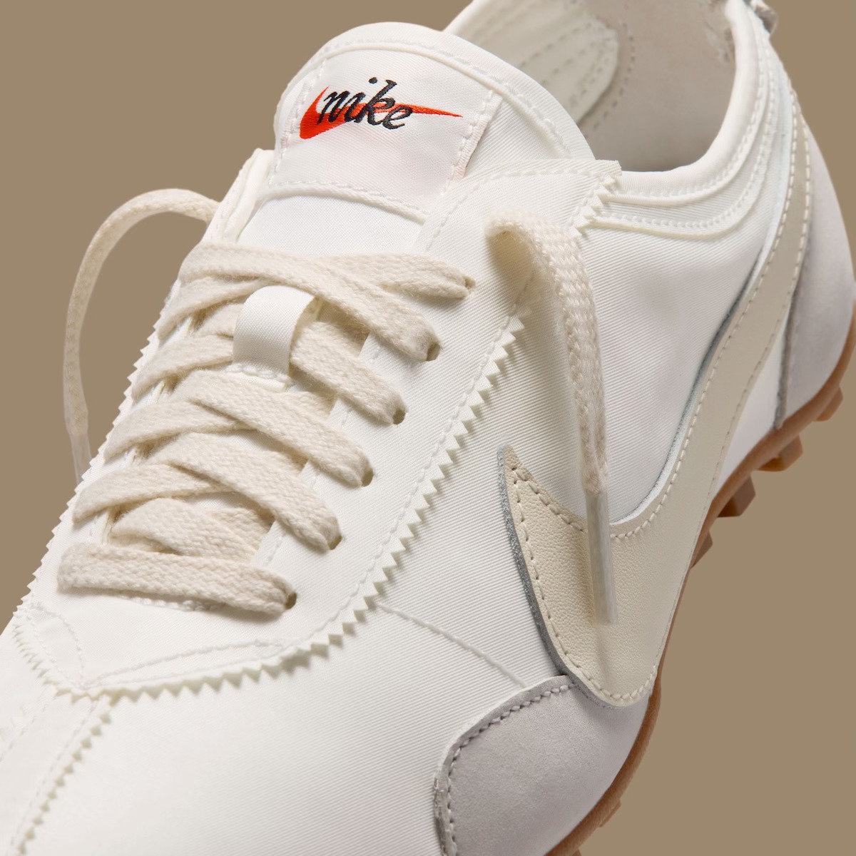 OFFICIAL PHOTOS: Nike Moon Shoe OG “Summit White” 🏃 RELEASE INFO