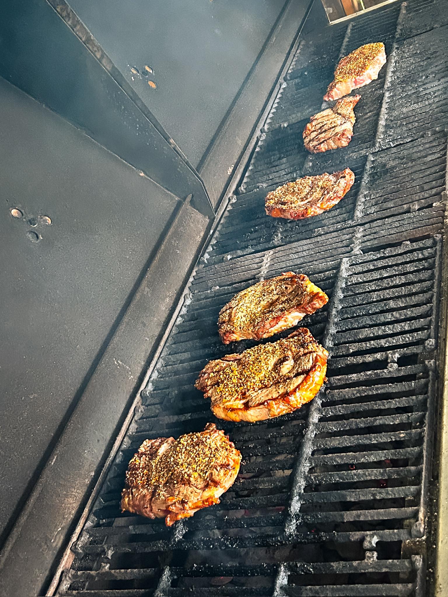 Shoe’s - It’s Friday—the night we’ve all been waiting for! 🥩🔥 Steak ...