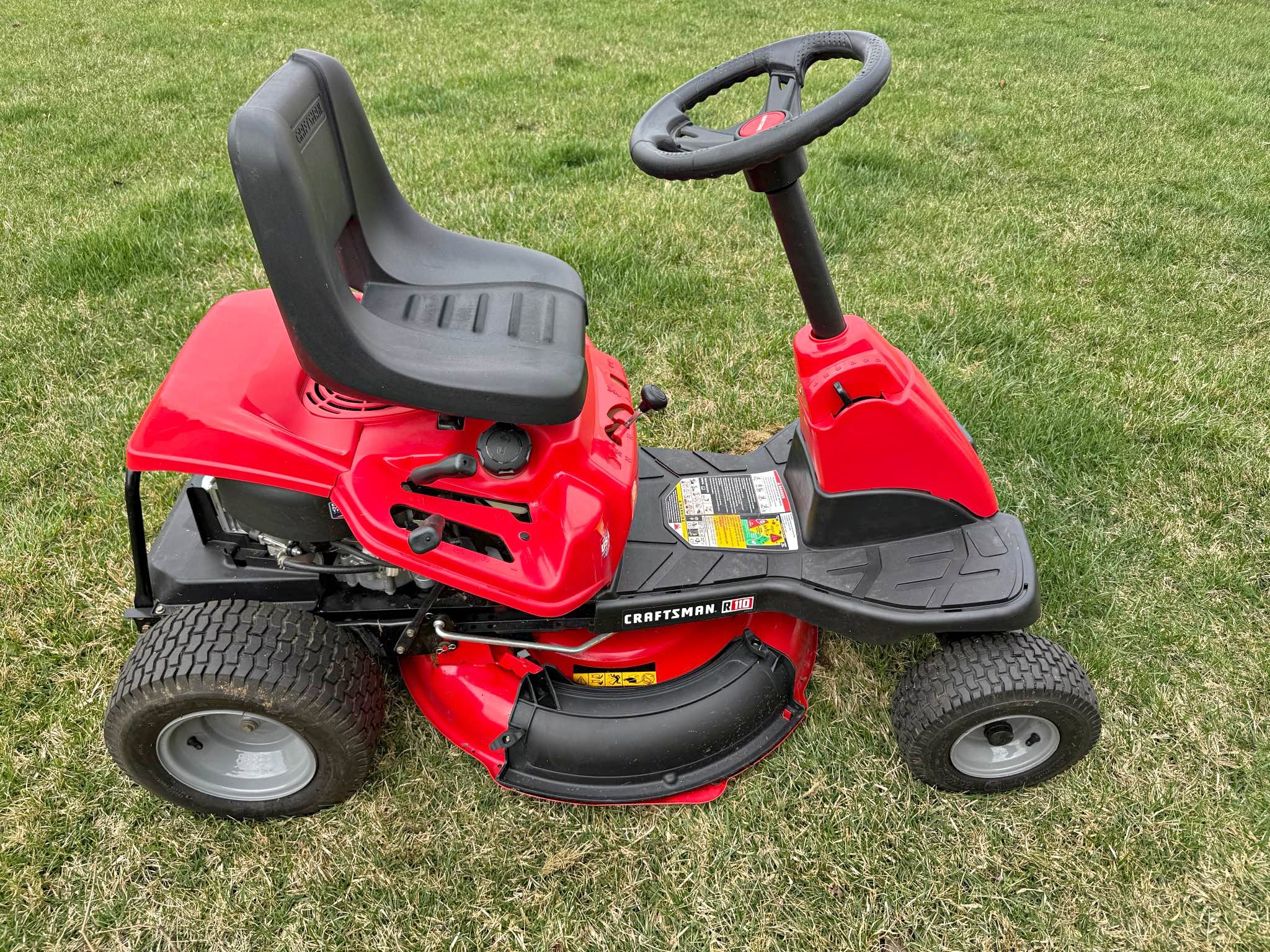 Craftsman R110 Riding Lawnmower - Lawn Mowers - Muncie, Indiana ...