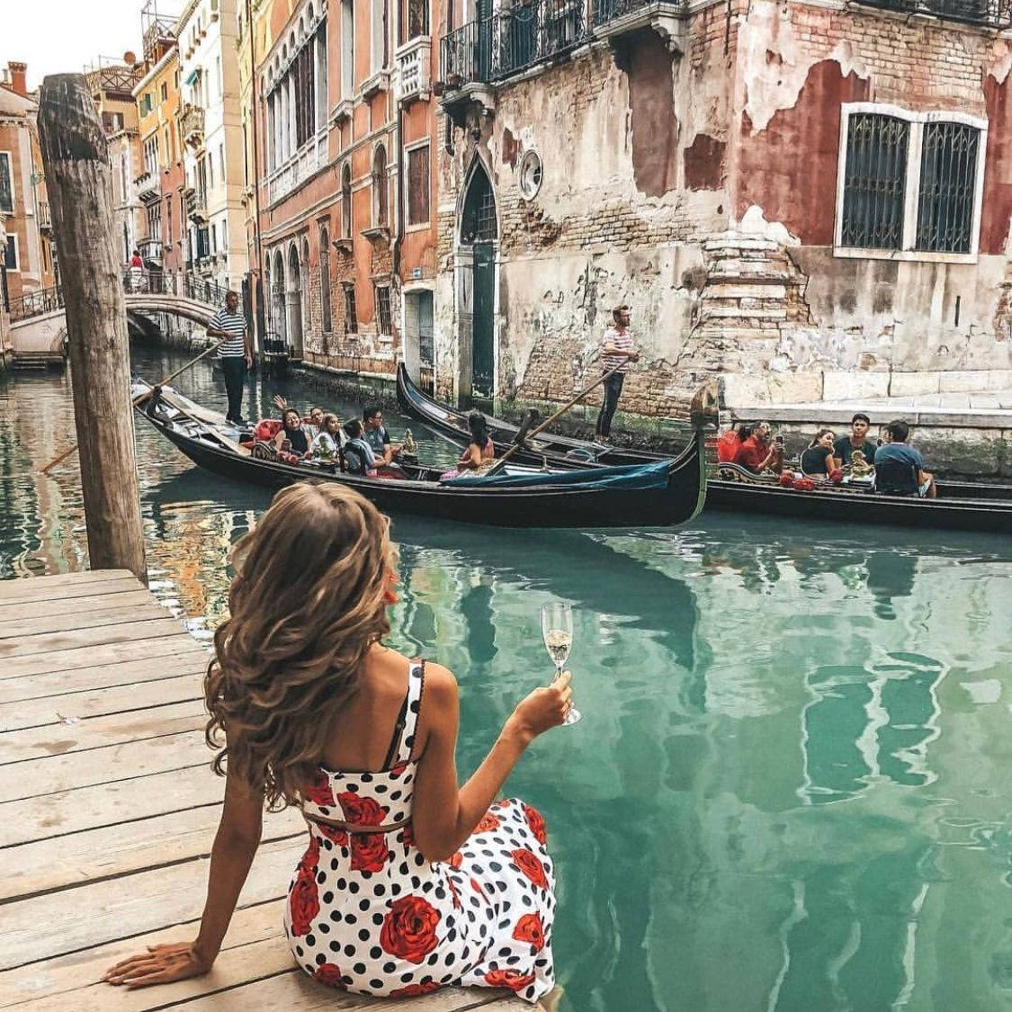 Pushime - Pushimet e vjeshtës në 🇮🇹 Venecia 🍂 ️ 😍#Pushime premton ...