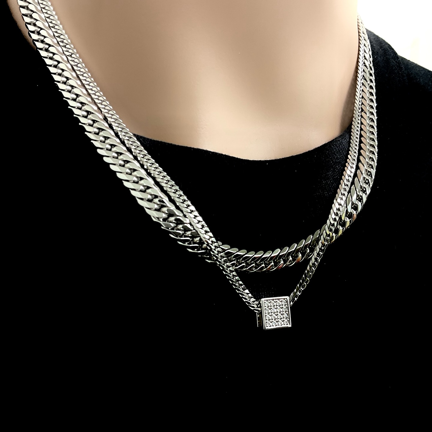✨?プラチナ ビーズペンダントトップ⛓✨ 金とはまた違う涼しげな輝き 