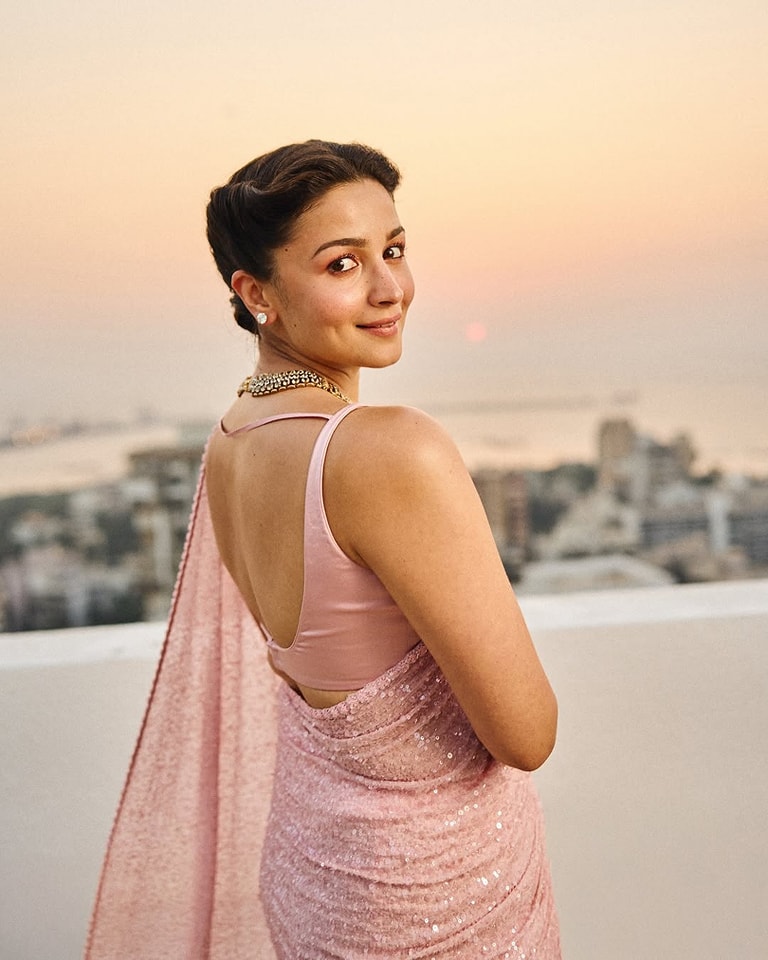 Even a week after her birthday, Alia Bhatt is still celebrating her birthday and that's how you know you are loved 💖 And this time it's her fellow mama friends and padel