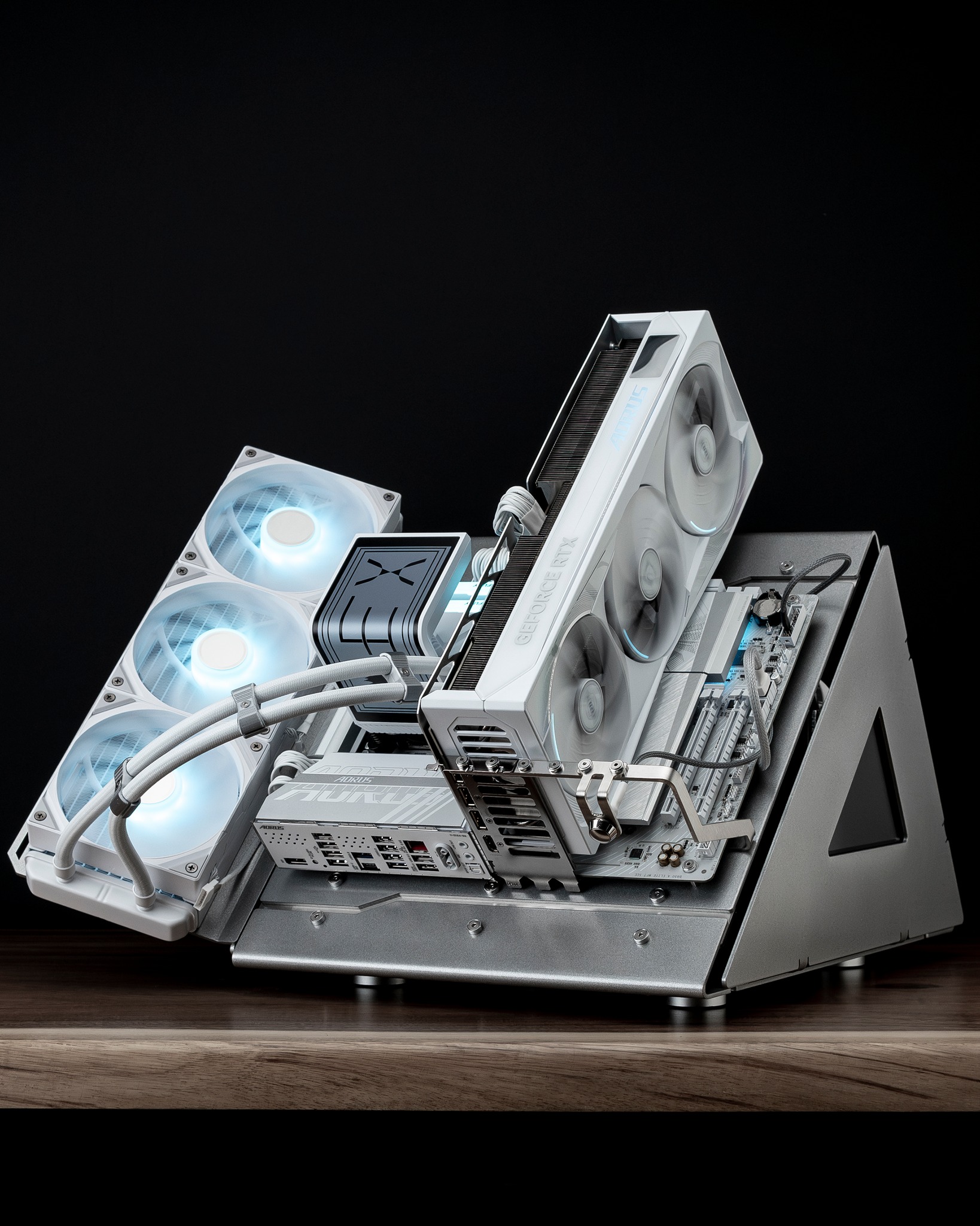 A stunning build from @liquidhaus - featuring our B850 AORUS ELITE 