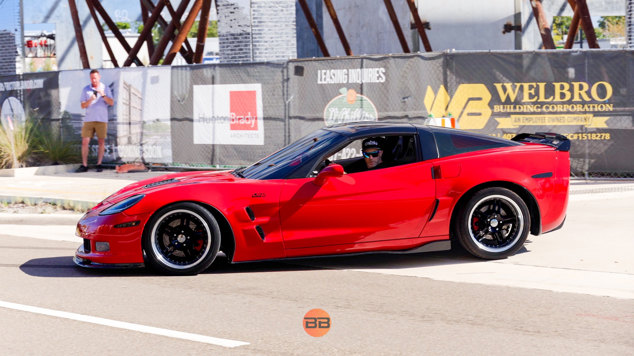 We just love the lines on the classic C6 Corvette body! How would
