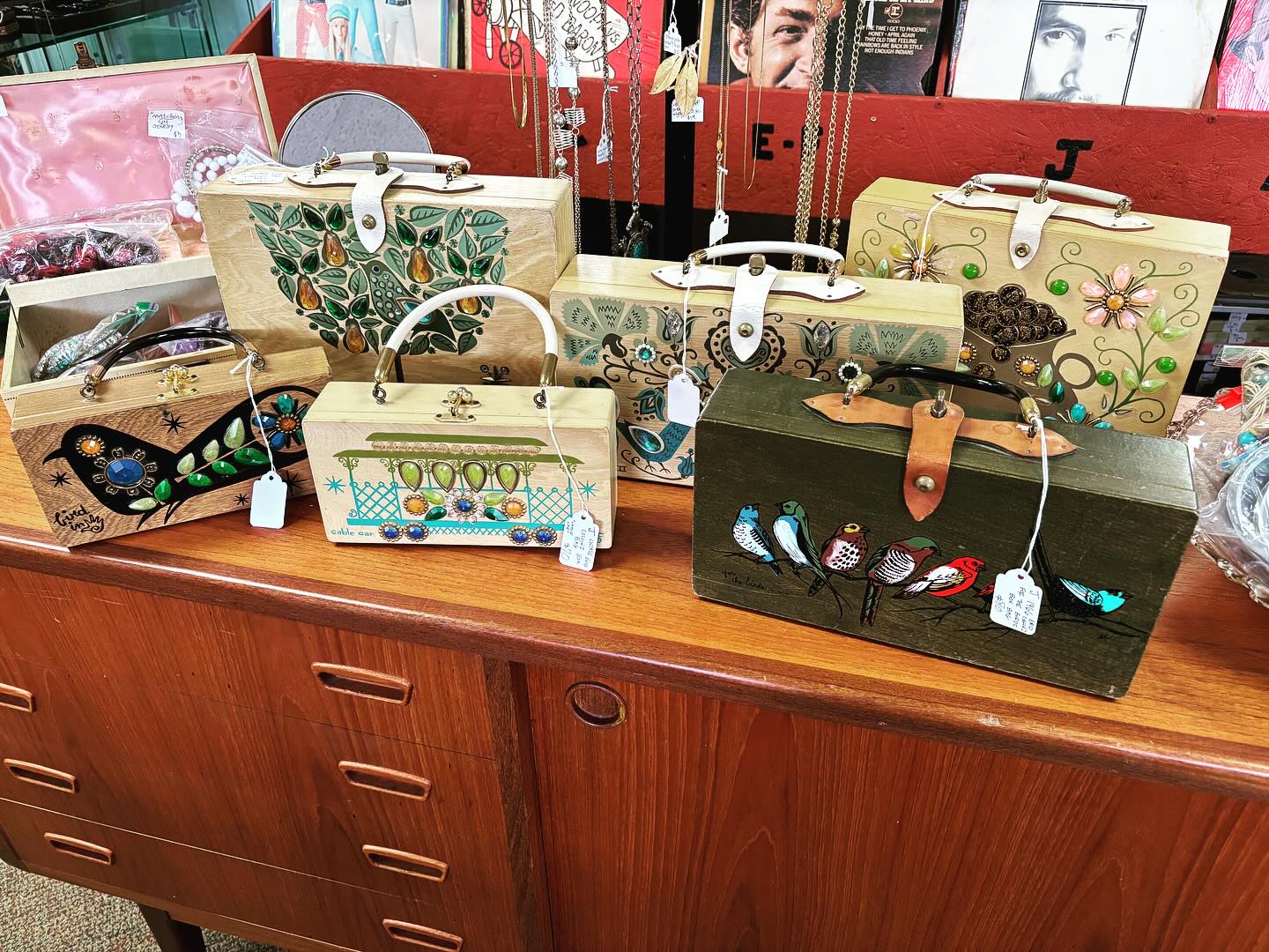 Love this 1960s Enid Collins bag! Do you have any?