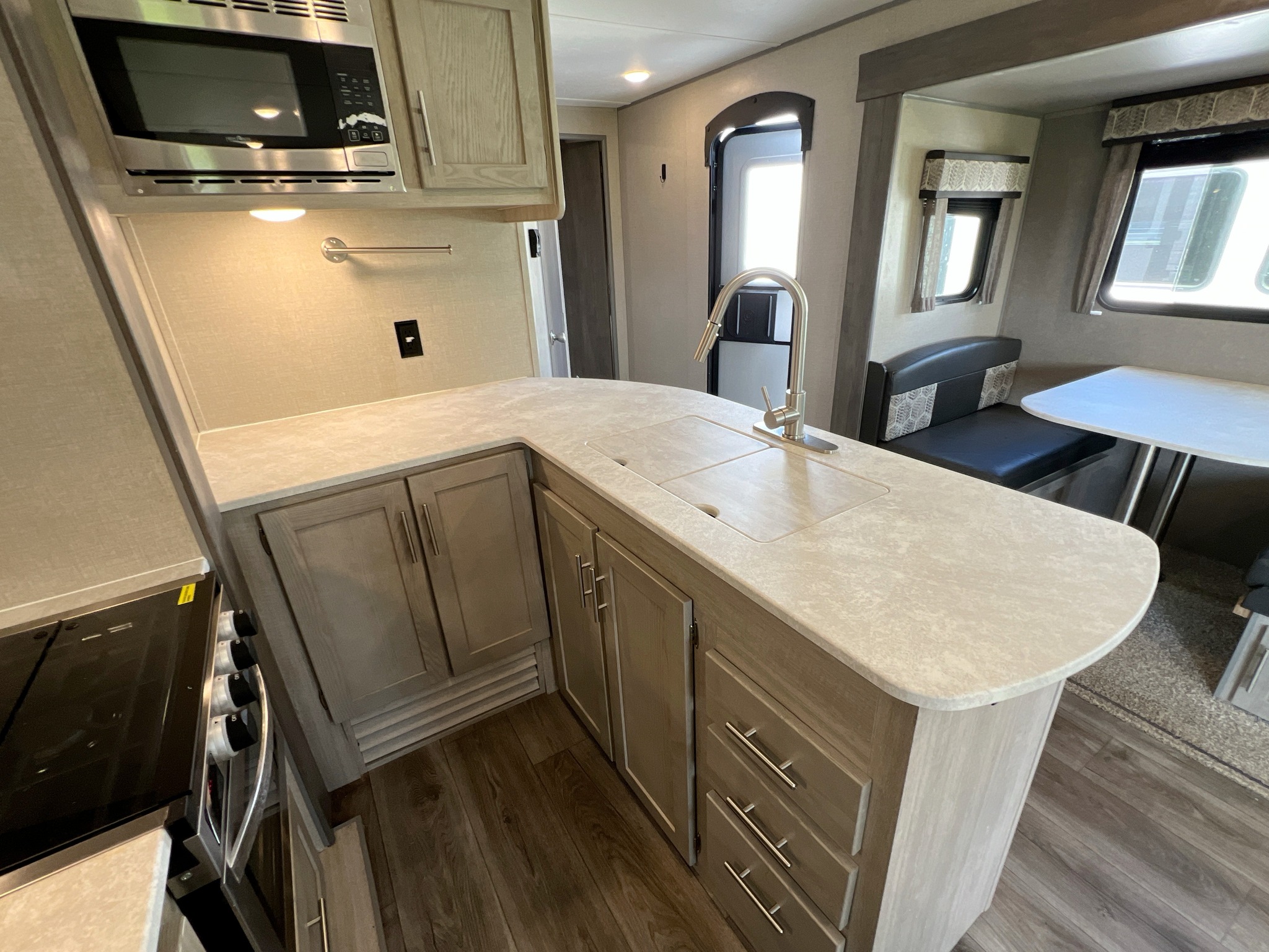 Courvelle's RV | Opelousas LA